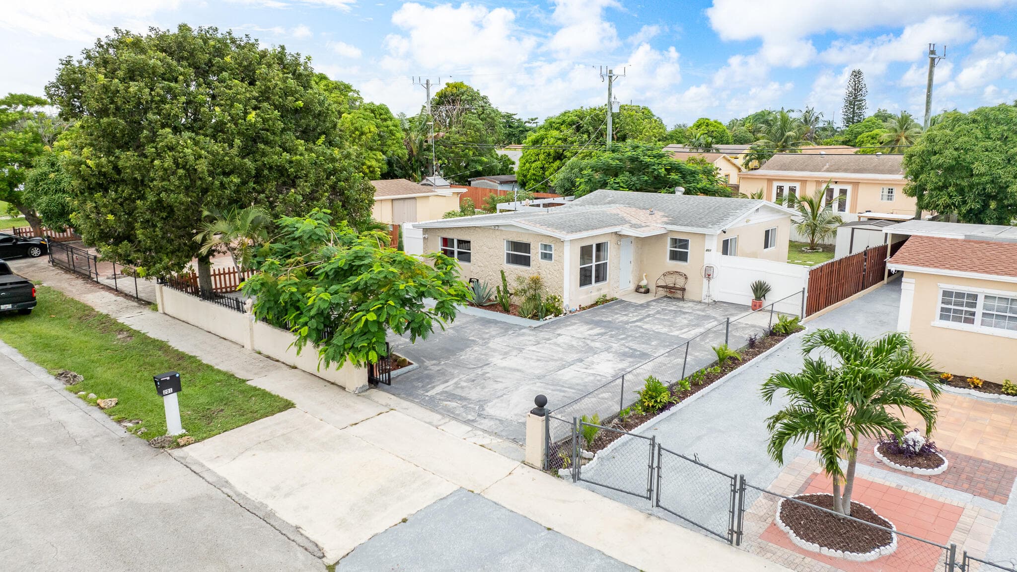 201 NE 28th Court, Boynton Beach, FL 33435 — photo 34 of 48