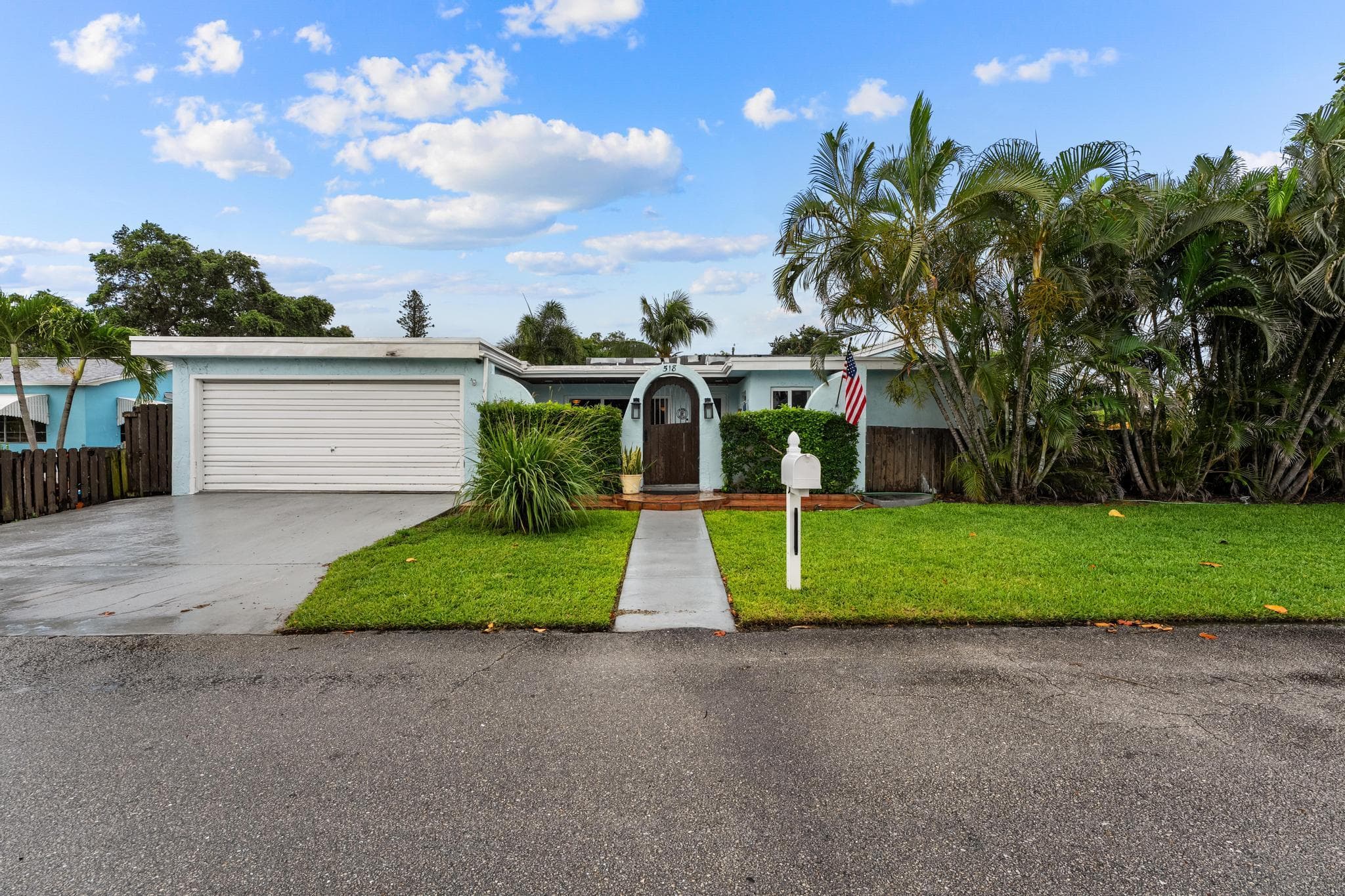 518 Minnesota Street, Lantana, FL 33462 — photo 3 of 37
