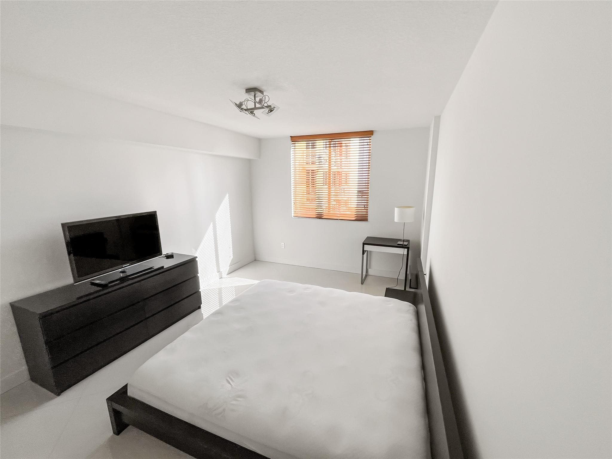 2775 NE 187th Street 627, Aventura, FL 33180 — photo 3 of 12