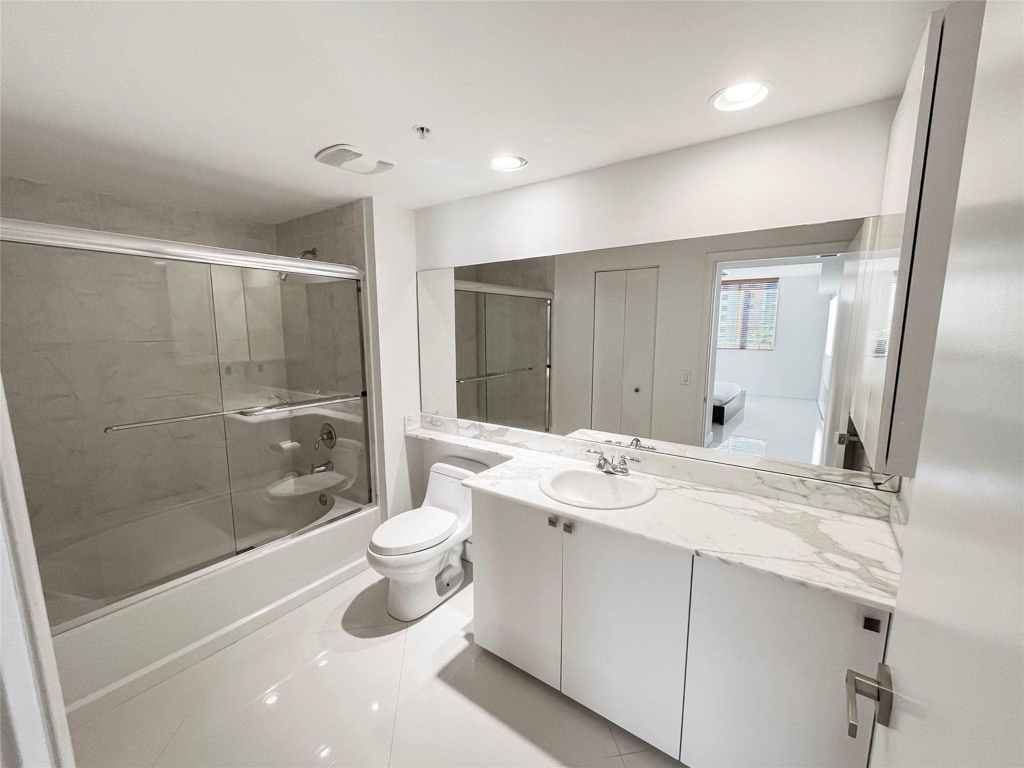 2775 NE 187th Street 627, Aventura, FL 33180 — photo 4 of 12