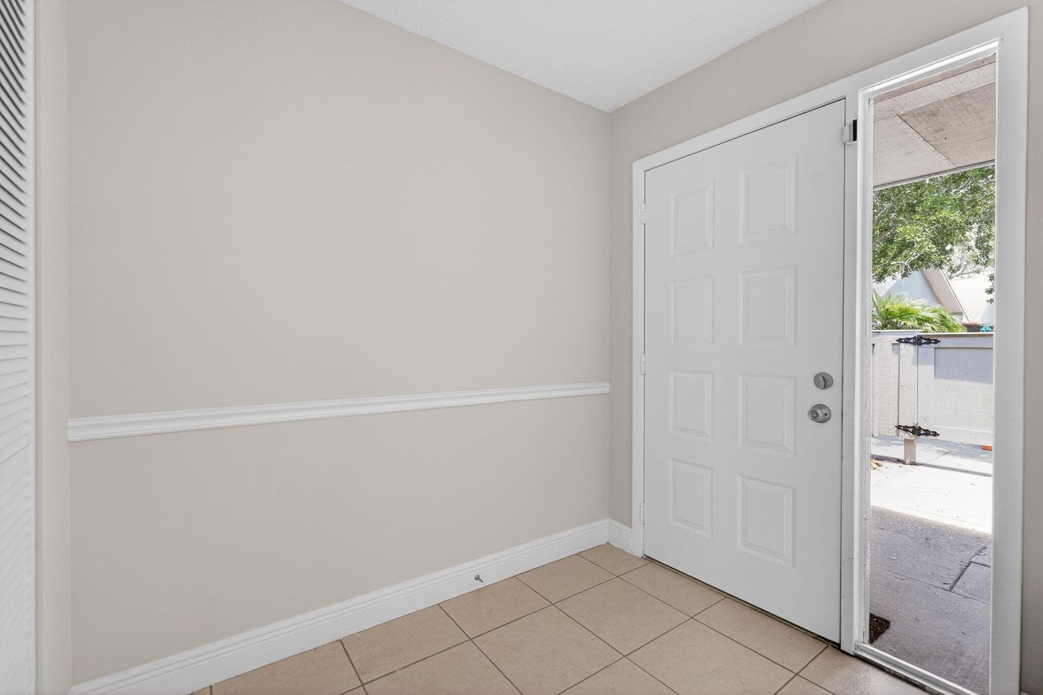 3911 NW Cinnamon Tree Circle, Jensen Beach, FL 34957 — photo 11 of 42