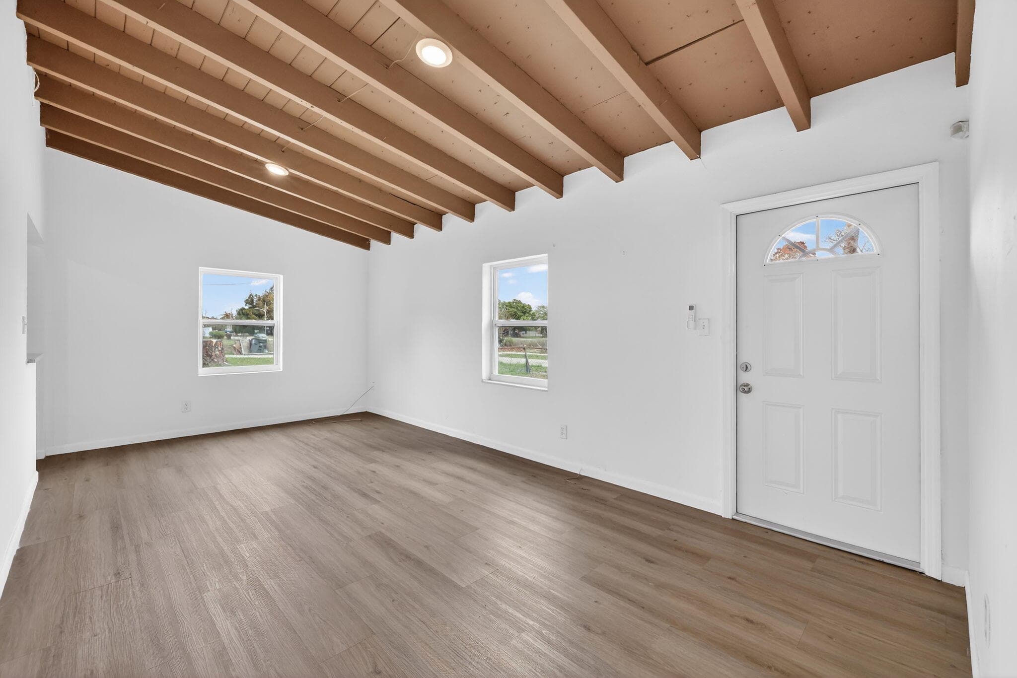 405 N 22nd Street, Fort Pierce, FL 34950 — photo 4 of 13