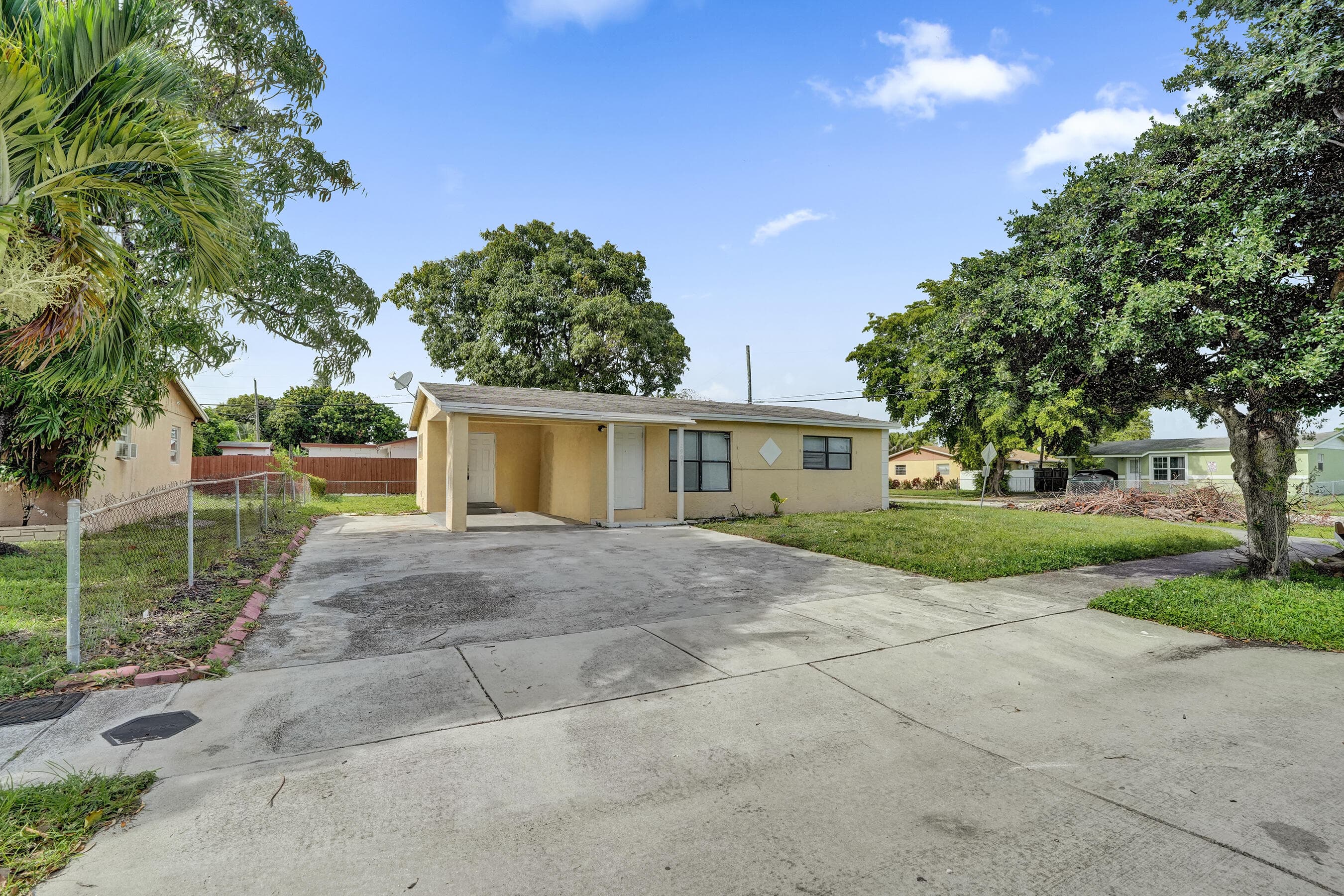 2901 NW 21st Street, Fort Lauderdale, FL 33311 — photo 3 of 36
