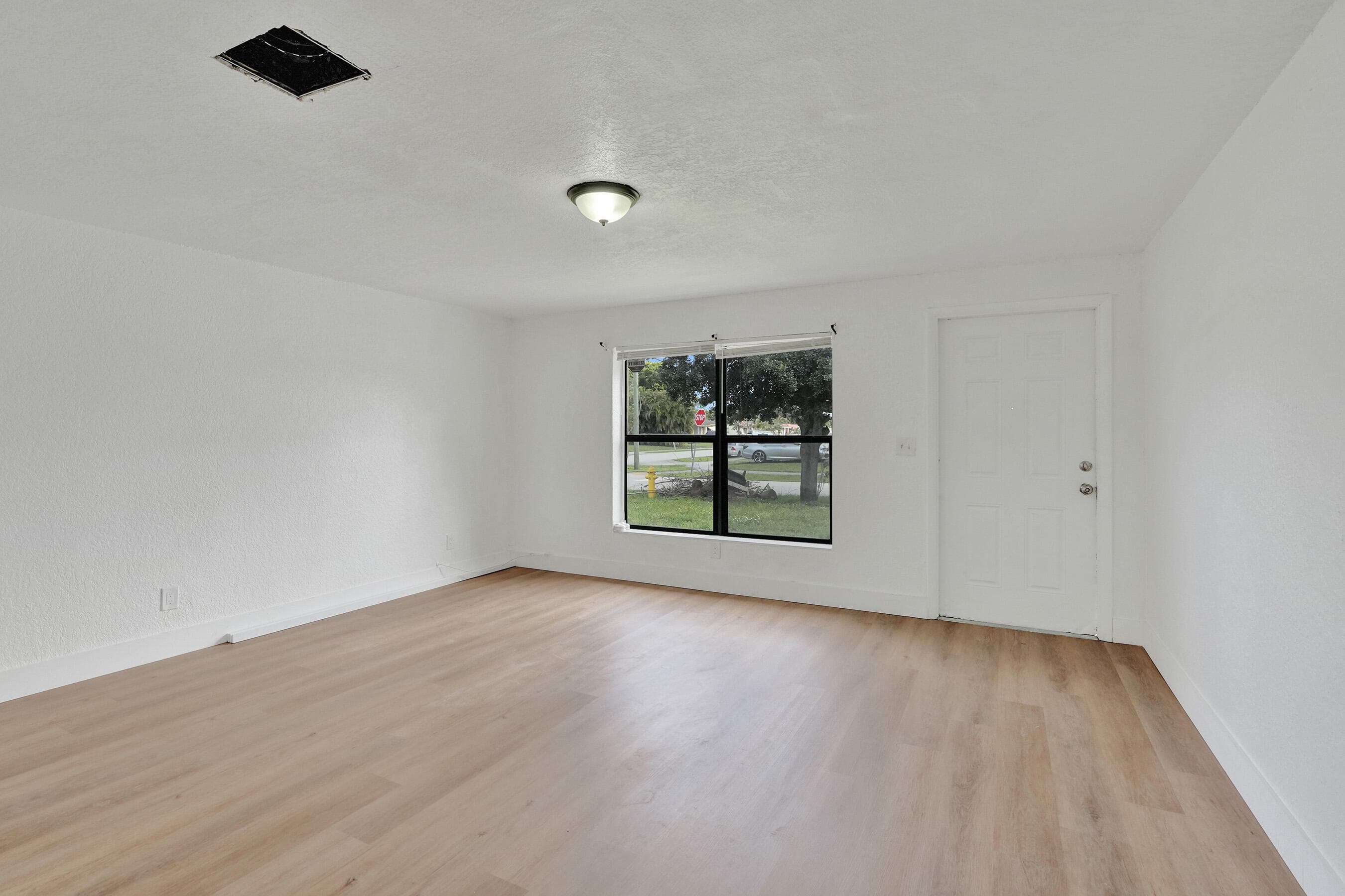 2901 NW 21st Street, Fort Lauderdale, FL 33311 — photo 10 of 36