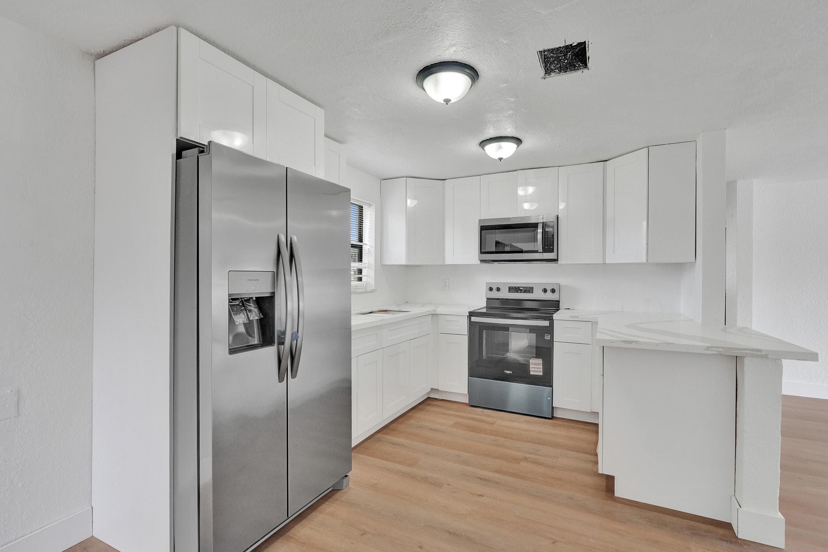 2901 NW 21st Street, Fort Lauderdale, FL 33311 — photo 13 of 36