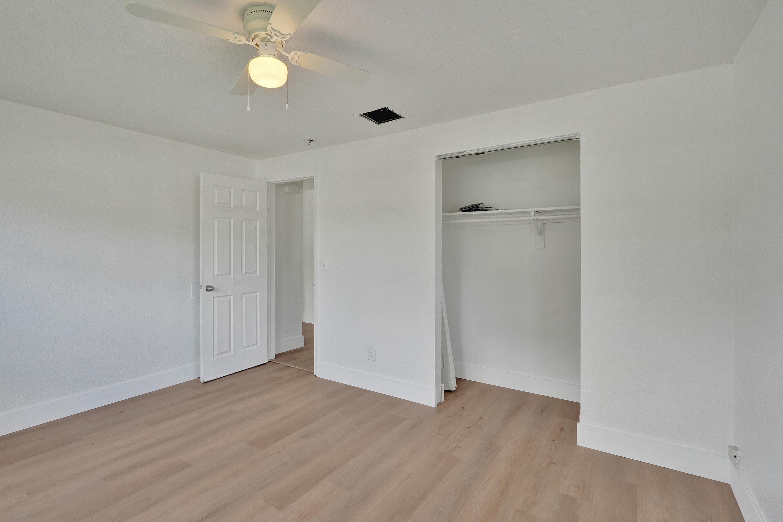 2901 NW 21st Street, Fort Lauderdale, FL 33311 — photo 23 of 36