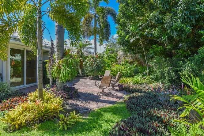 437 French Royale Circle, Atlantis, FL 33462 — photo 33 of 40