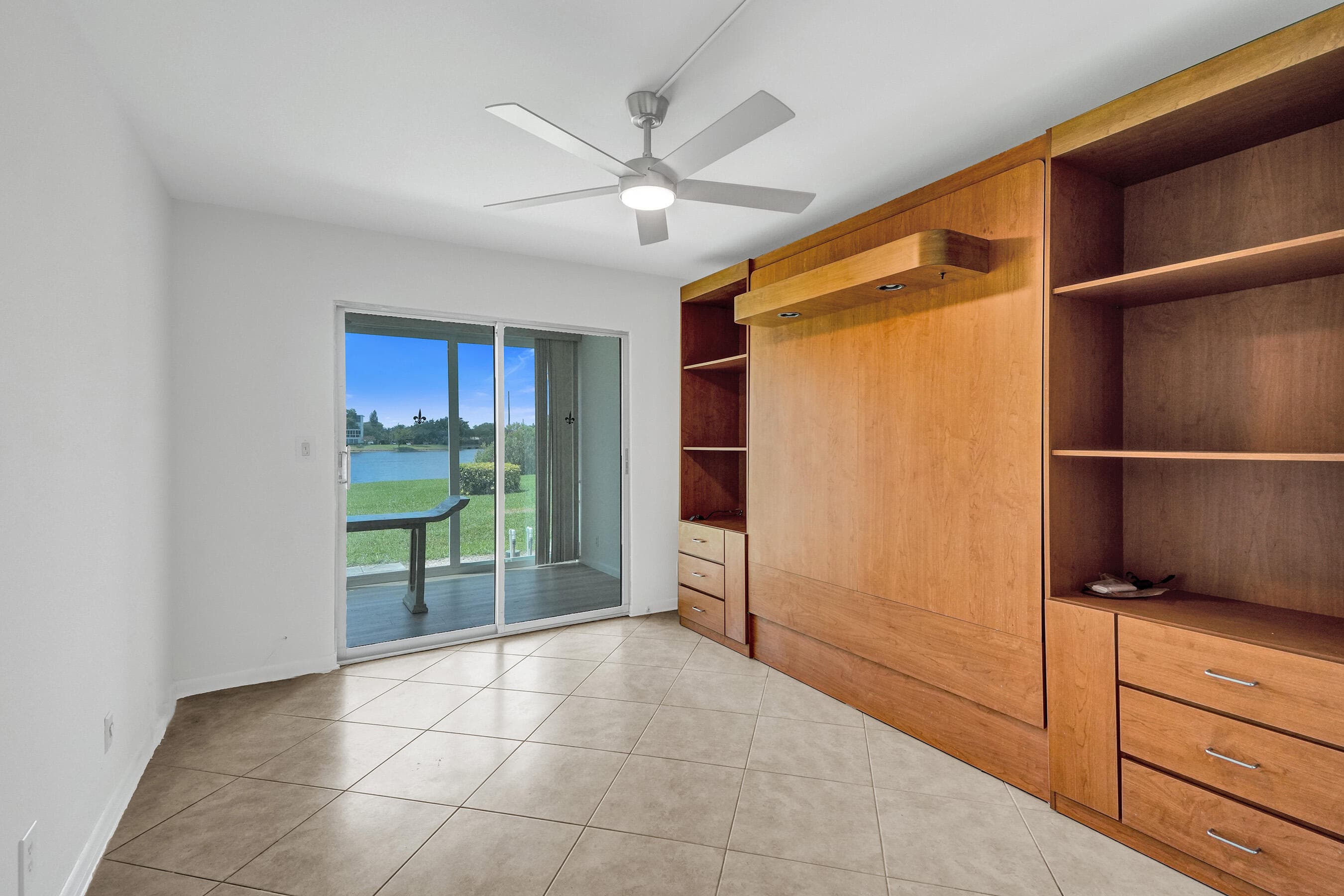 1112 Oakridge 1112, Deerfield Beach, FL 33442 — photo 18 of 37