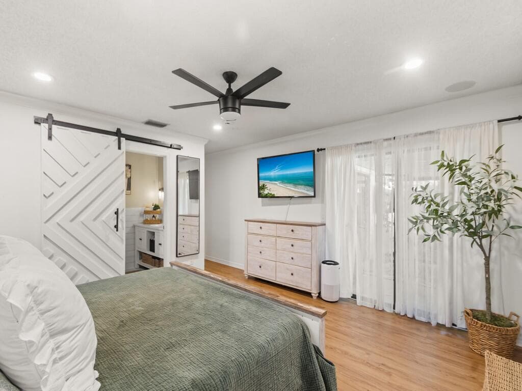 160 9th Court, Vero Beach, FL 32962 — photo 16 of 42