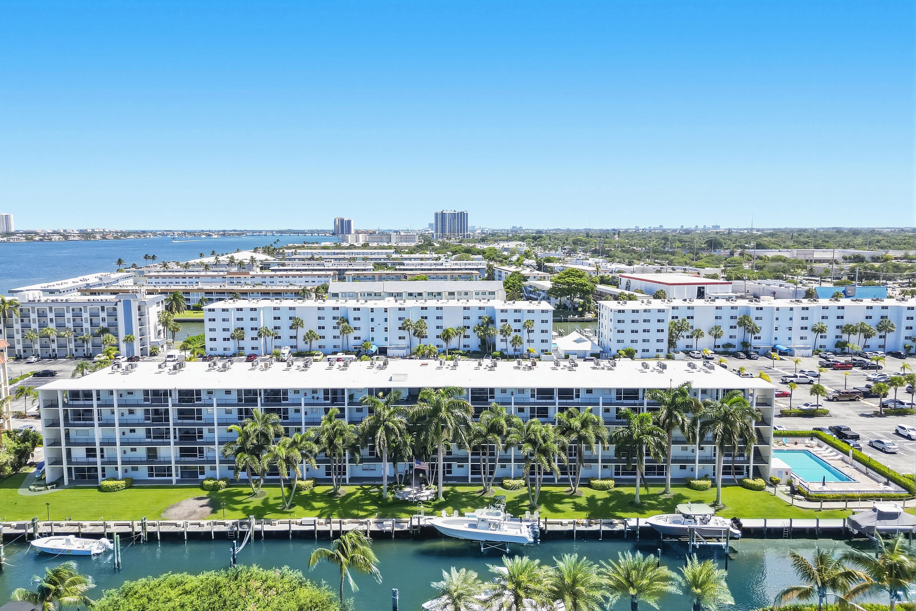 109 Paradise Harbour Boulevard 203, North Palm Beach, FL 33408 — photo 1 of 26