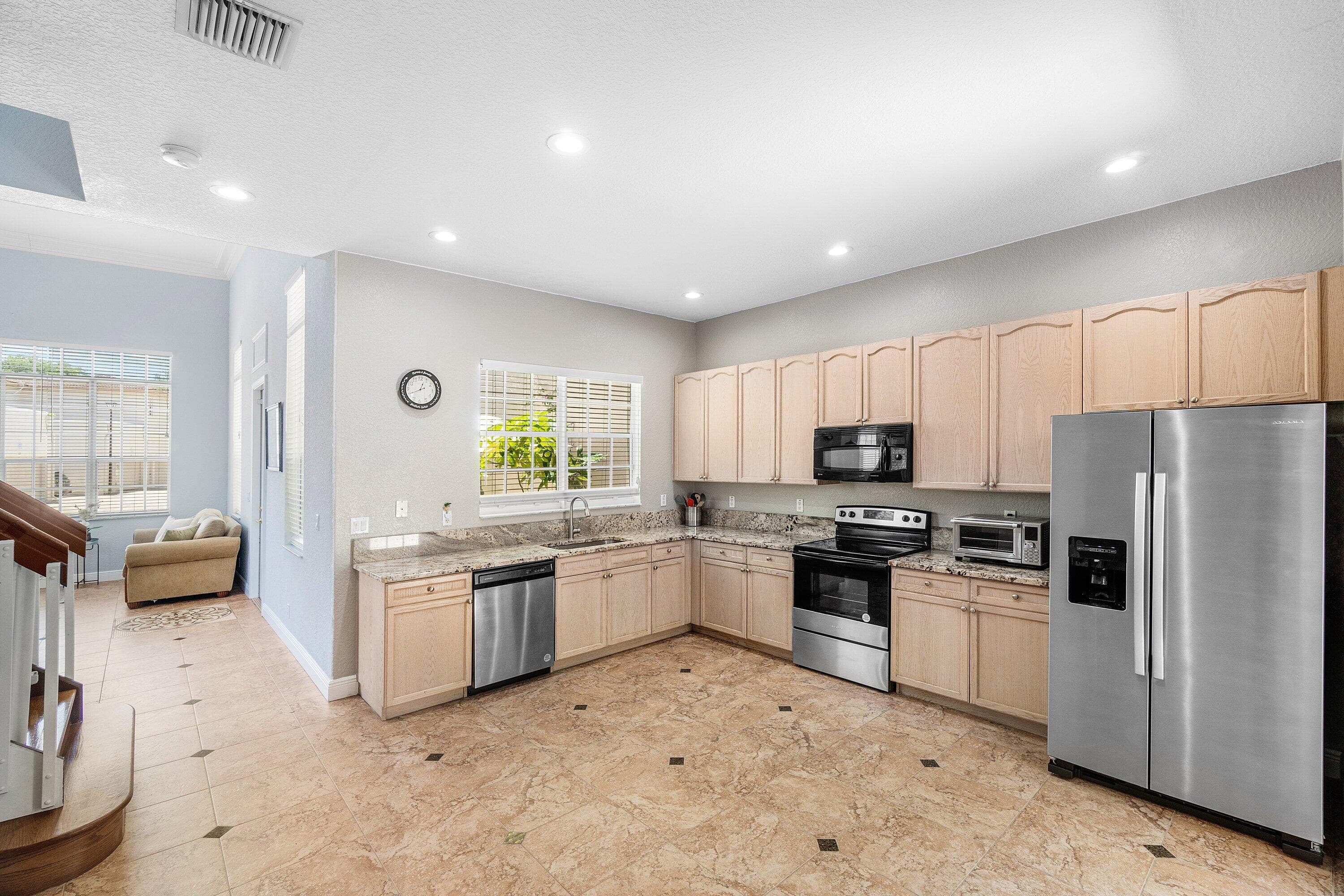 2508 NW 6th Court, Boynton Beach, FL 33426 — photo 9 of 37
