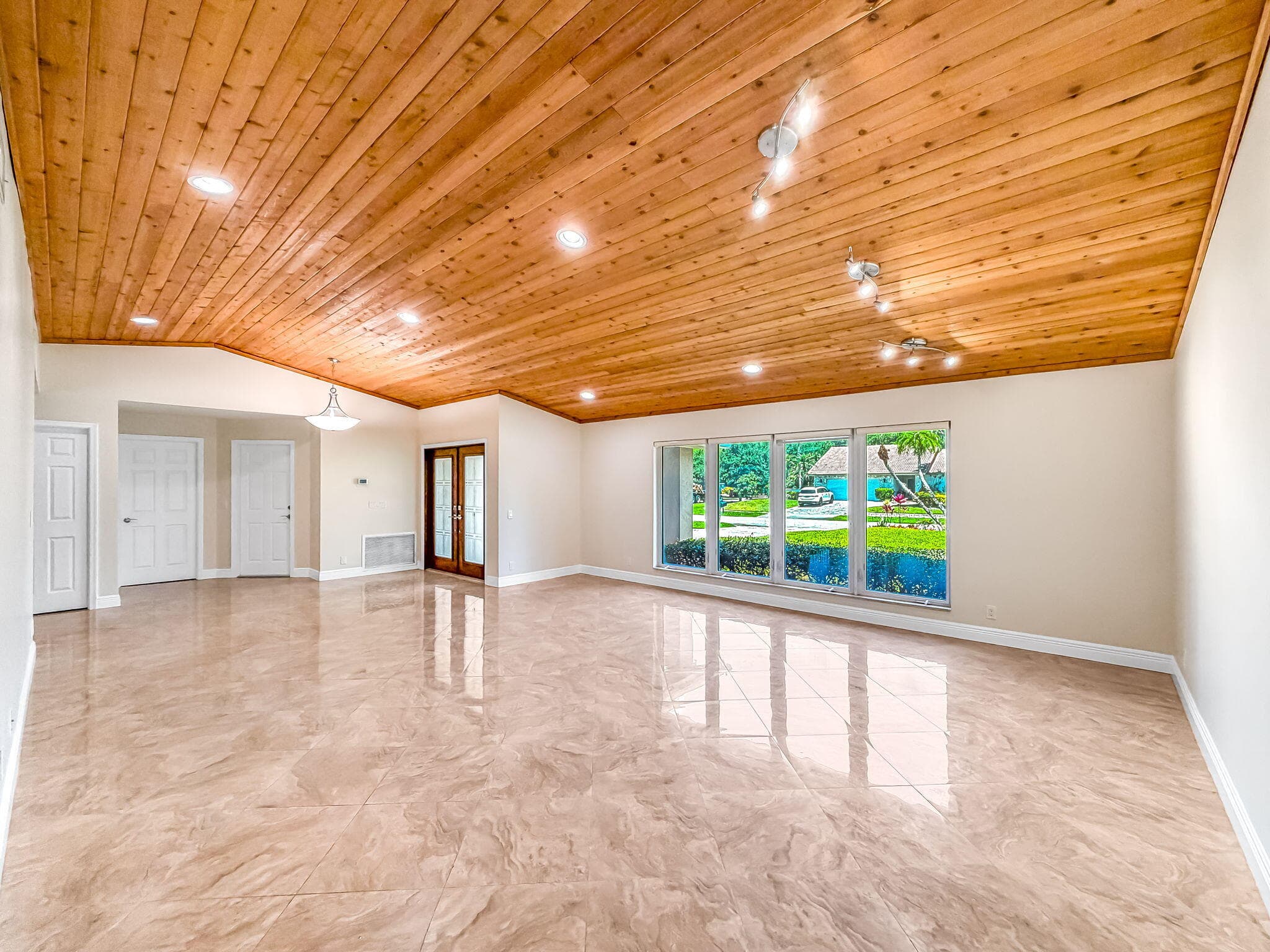 20764 Sorolla Terrace, Boca Raton, FL 33433 — photo 6 of 55