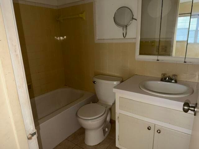 660 Glouchester Street 206, Boca Raton, FL 33487 — photo 13 of 13