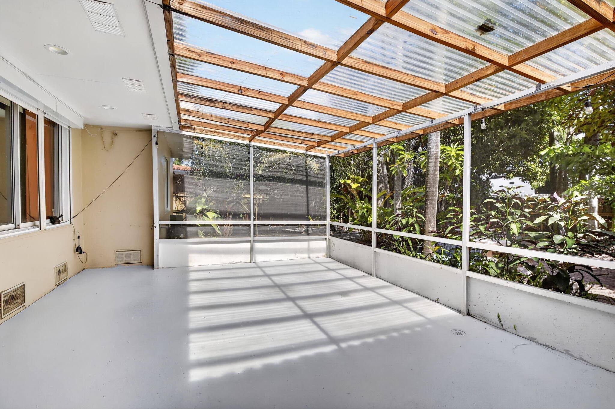 742 Hollywood Boulevard, Hollywood, FL 33019 — photo 30 of 50
