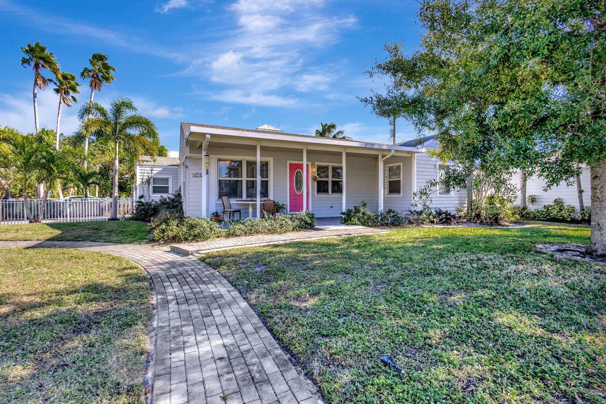 736 Rockland Drive, West Palm Beach, FL 33405 — photo 12 of 71