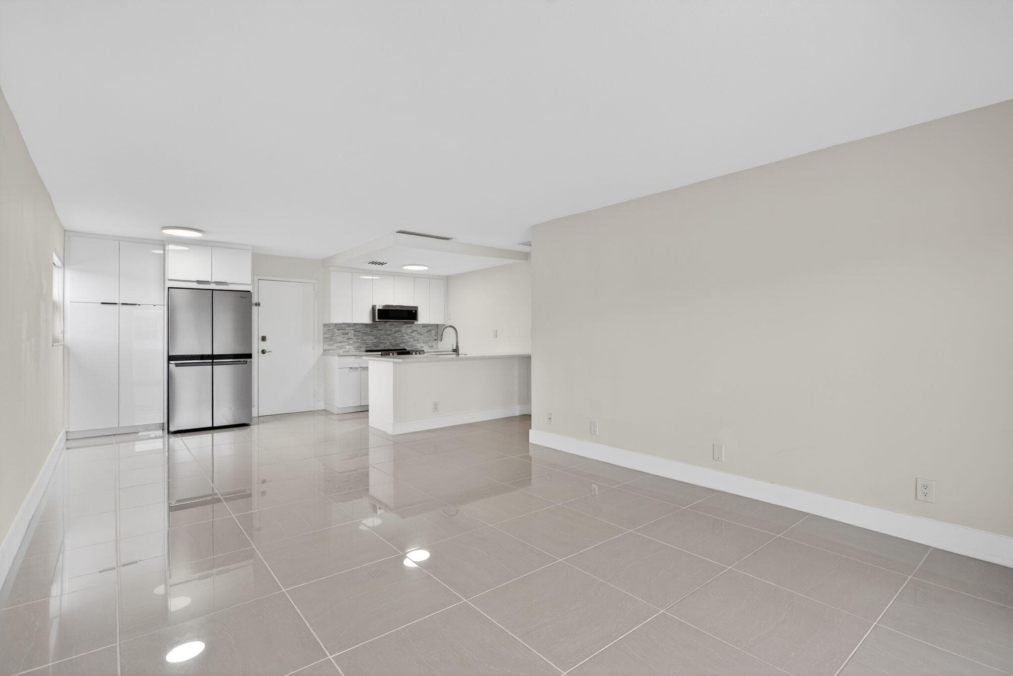 3212 NE 12th Street Apt 204, Pompano Beach, FL 33062 — photo 10 of 27