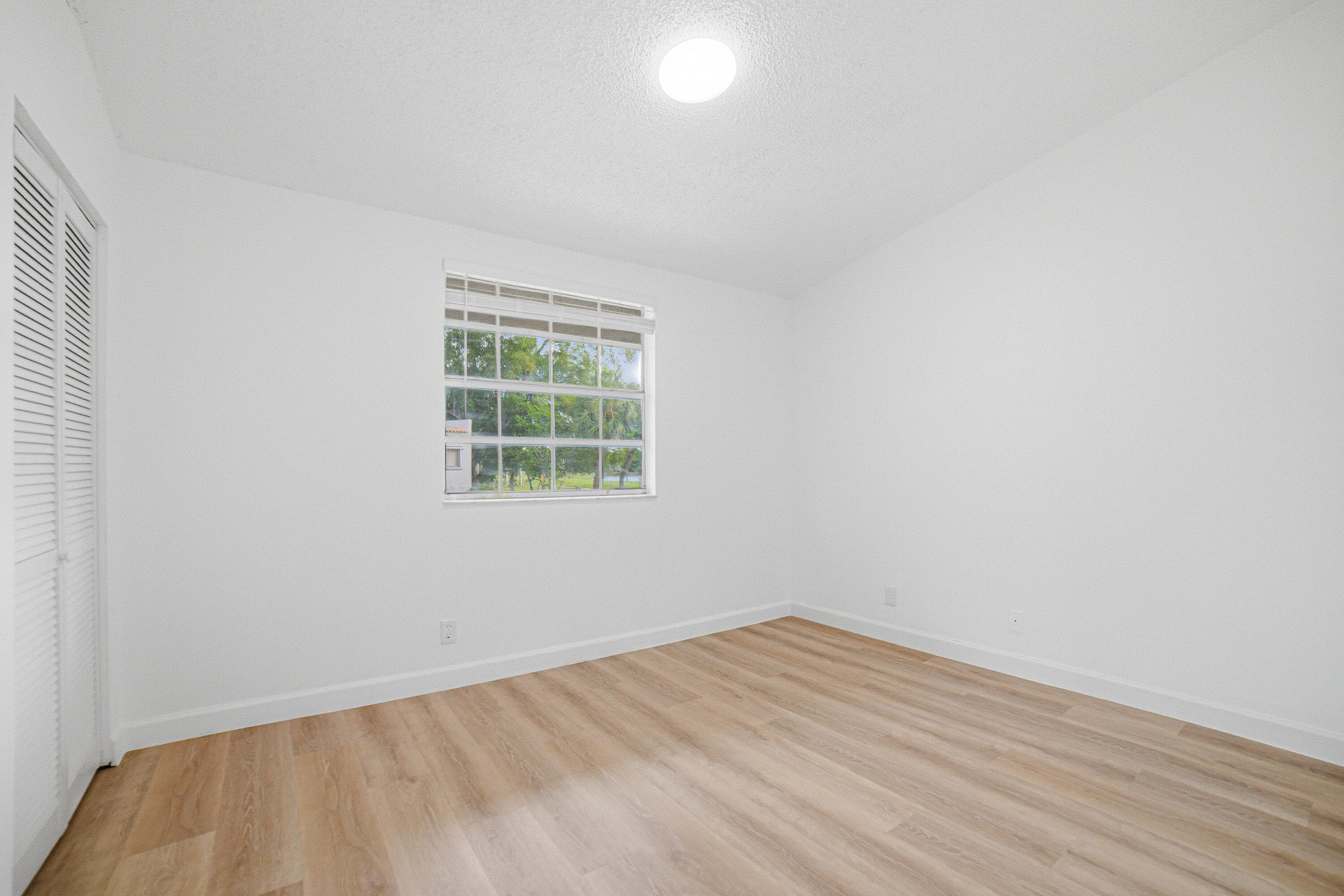 8207 Fairway Road Road 8207, Sunrise, FL 33351 — photo 21 of 34