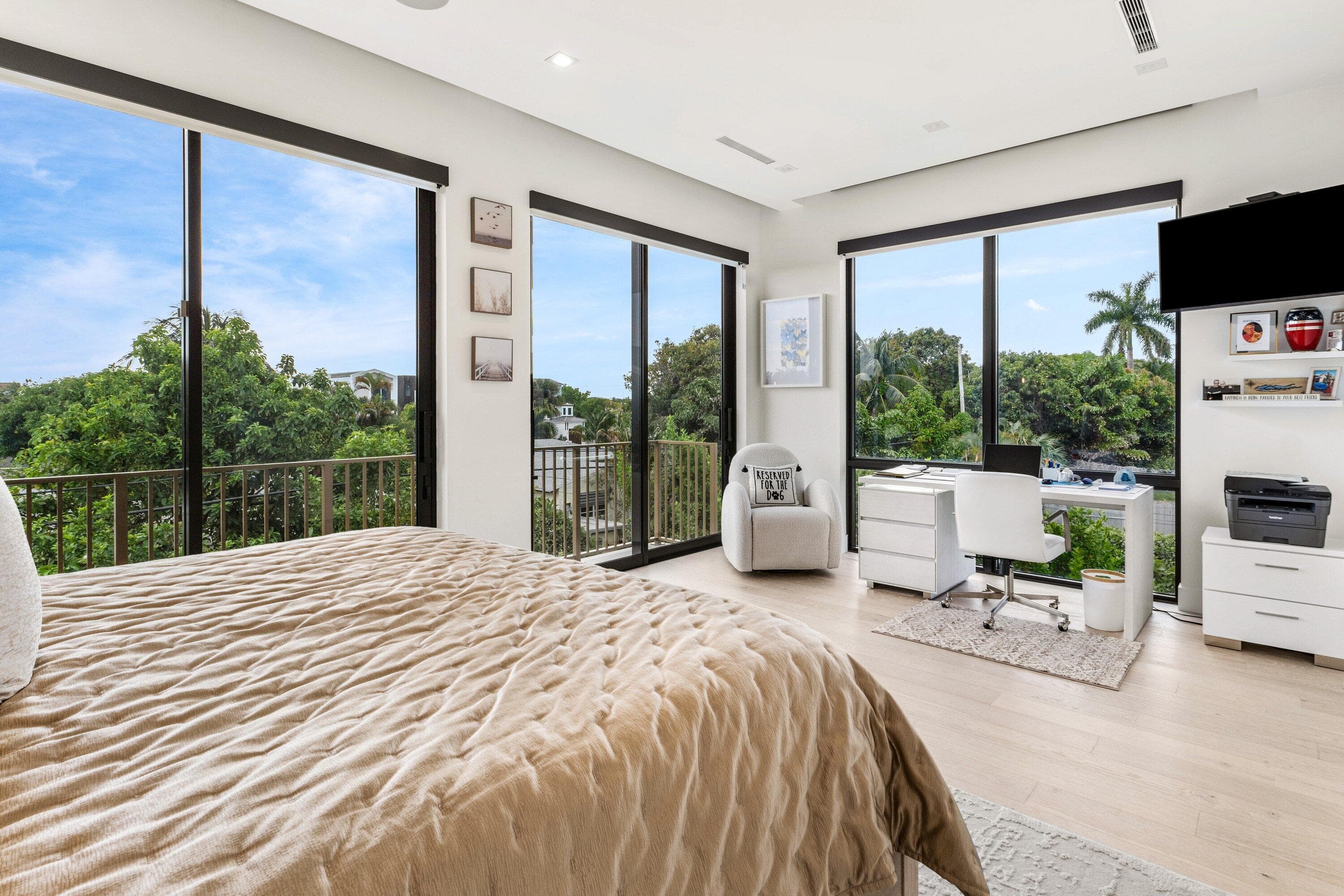 917 NE 8th Avenue, Delray Beach, FL 33483 — photo 9 of 26