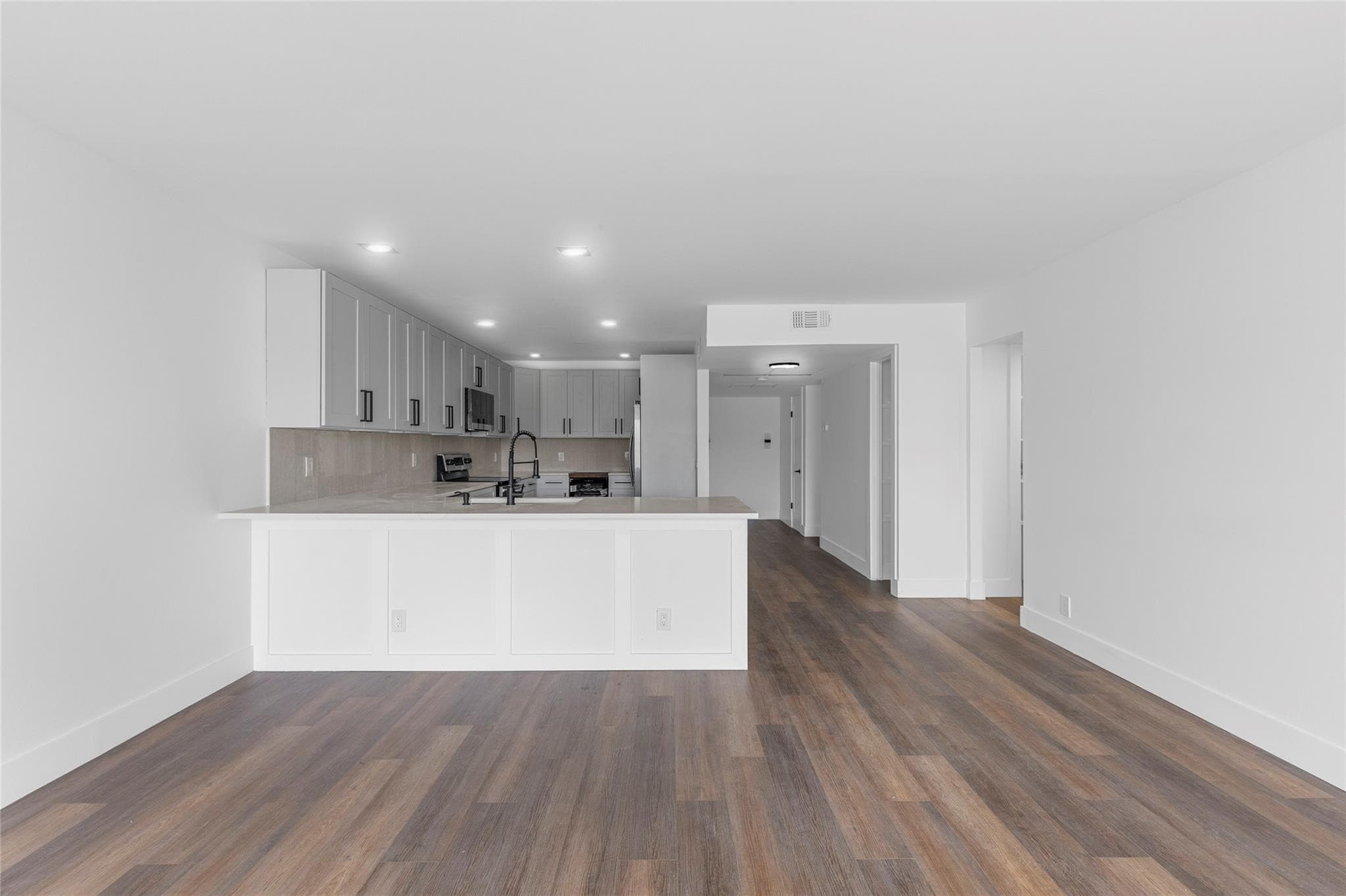 2800 N Palm Aire Drive 310, Pompano Beach, FL 33069 — photo 13 of 28