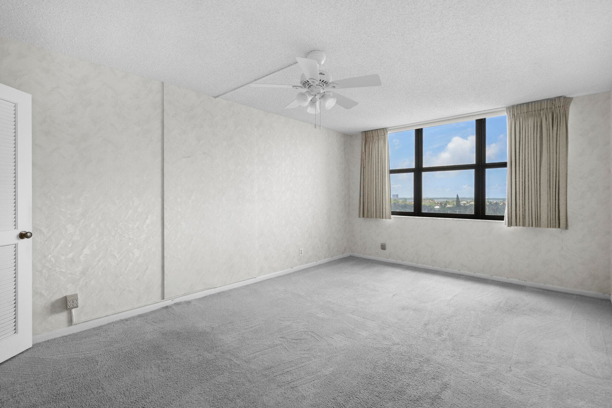3400 N Ocean Drive 705, Singer Island, FL 33404 — photo 25 of 55