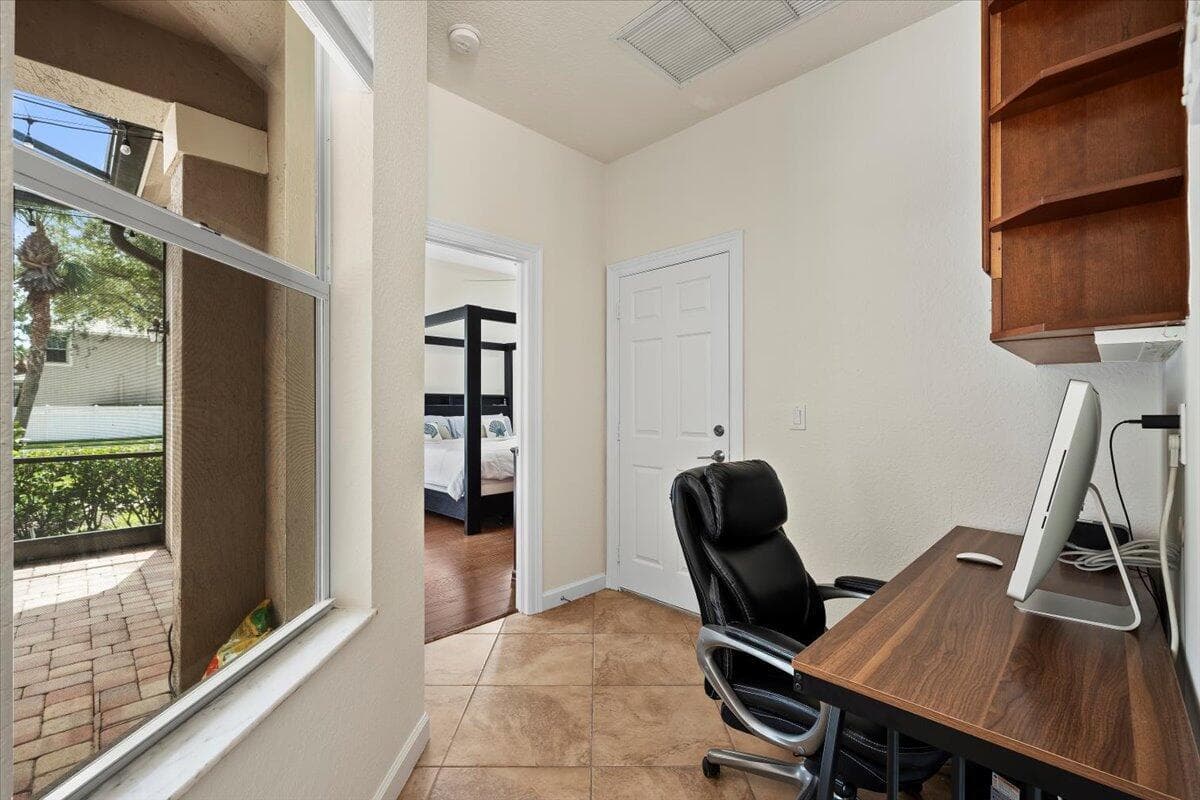 8203 Calterra Drive, Palm Beach Gardens, FL 33418 — photo 11 of 29