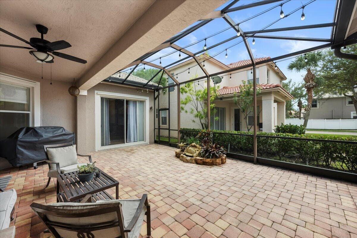 8203 Calterra Drive, Palm Beach Gardens, FL 33418 — photo 21 of 29