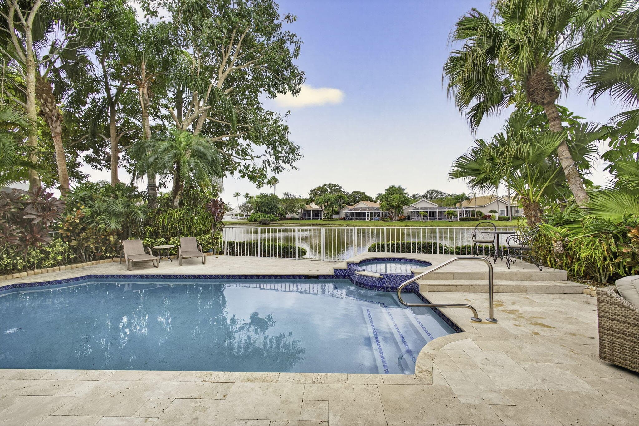 108 Eagleton Lane, Palm Beach Gardens, FL 33418 — photo 4 of 105