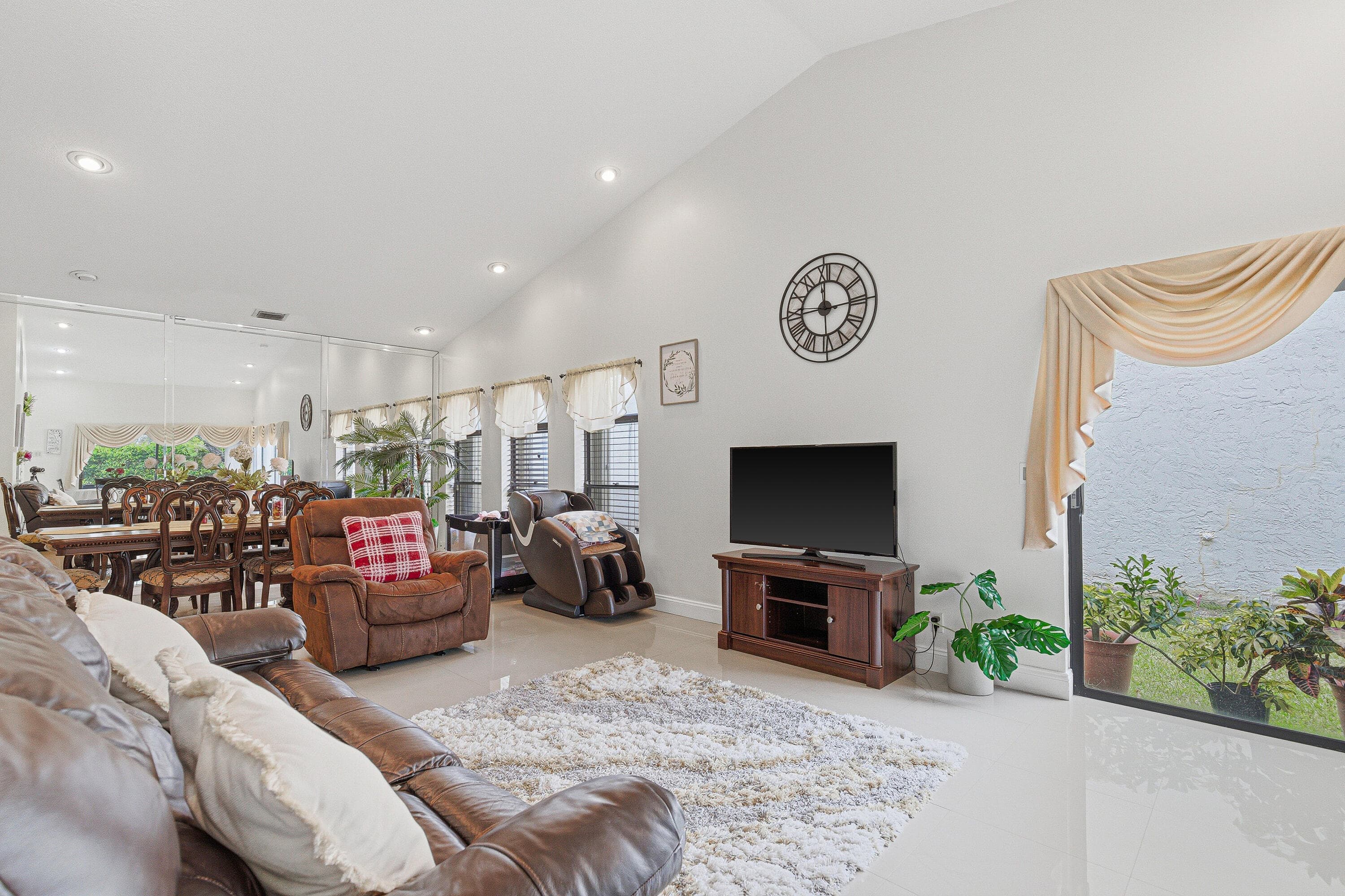7040 Golf Pointe Circle, Tamarac, FL 33321 — photo 16 of 45
