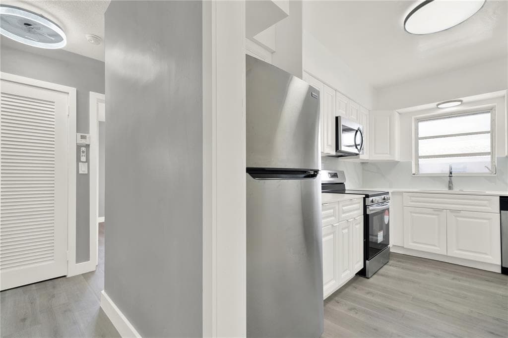 2864 NE 32nd Street 7, Fort Lauderdale, FL 33306 — photo 10 of 30