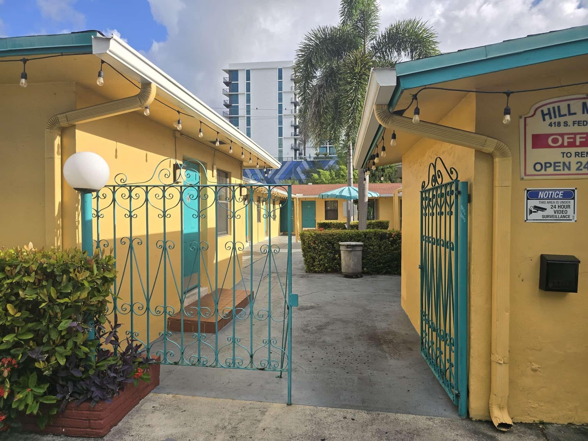 418 S Federal Highway, Hollywood, FL — photo 12 of 25
