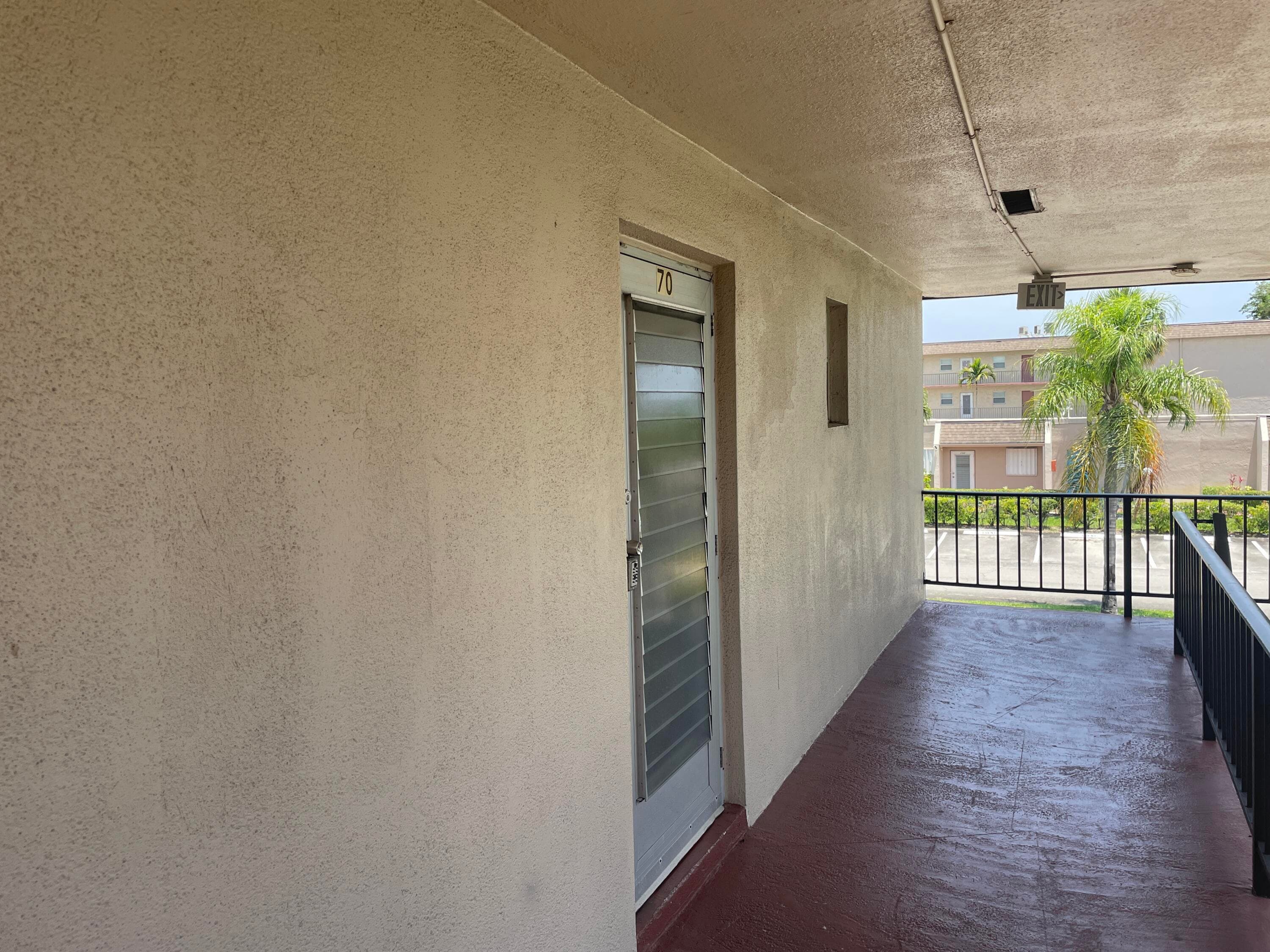 506 Davis Road 70, Palm Springs, FL 33461 — photo 2 of 25