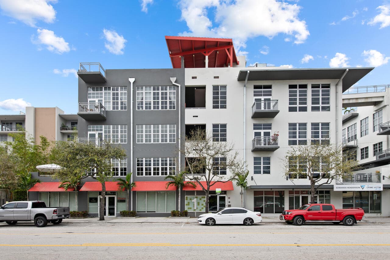 425 N Andrews Avenue 206, Fort Lauderdale, FL 33301 — photo 11 of 16