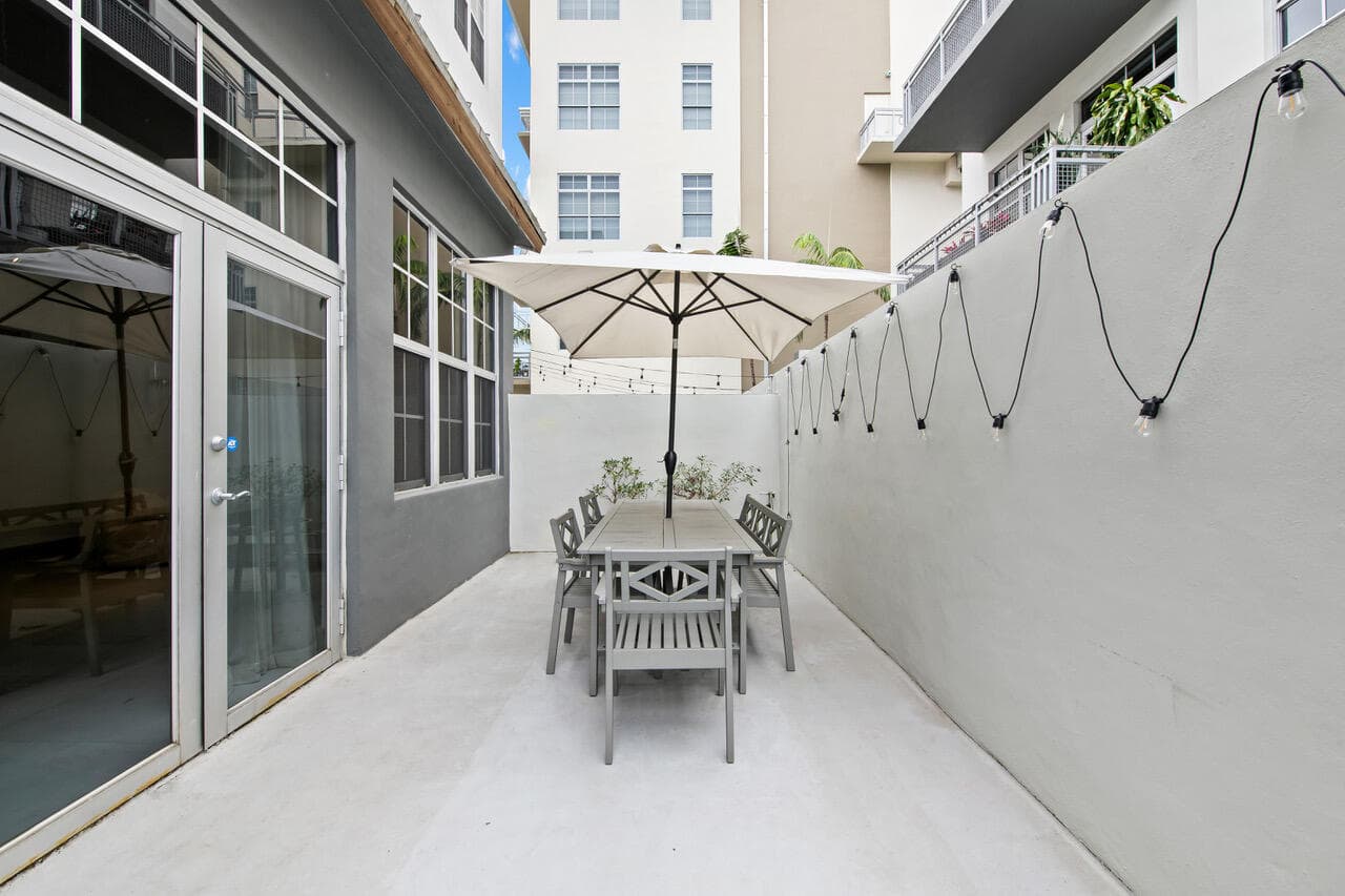 425 N Andrews Avenue 206, Fort Lauderdale, FL 33301 — photo 16 of 16