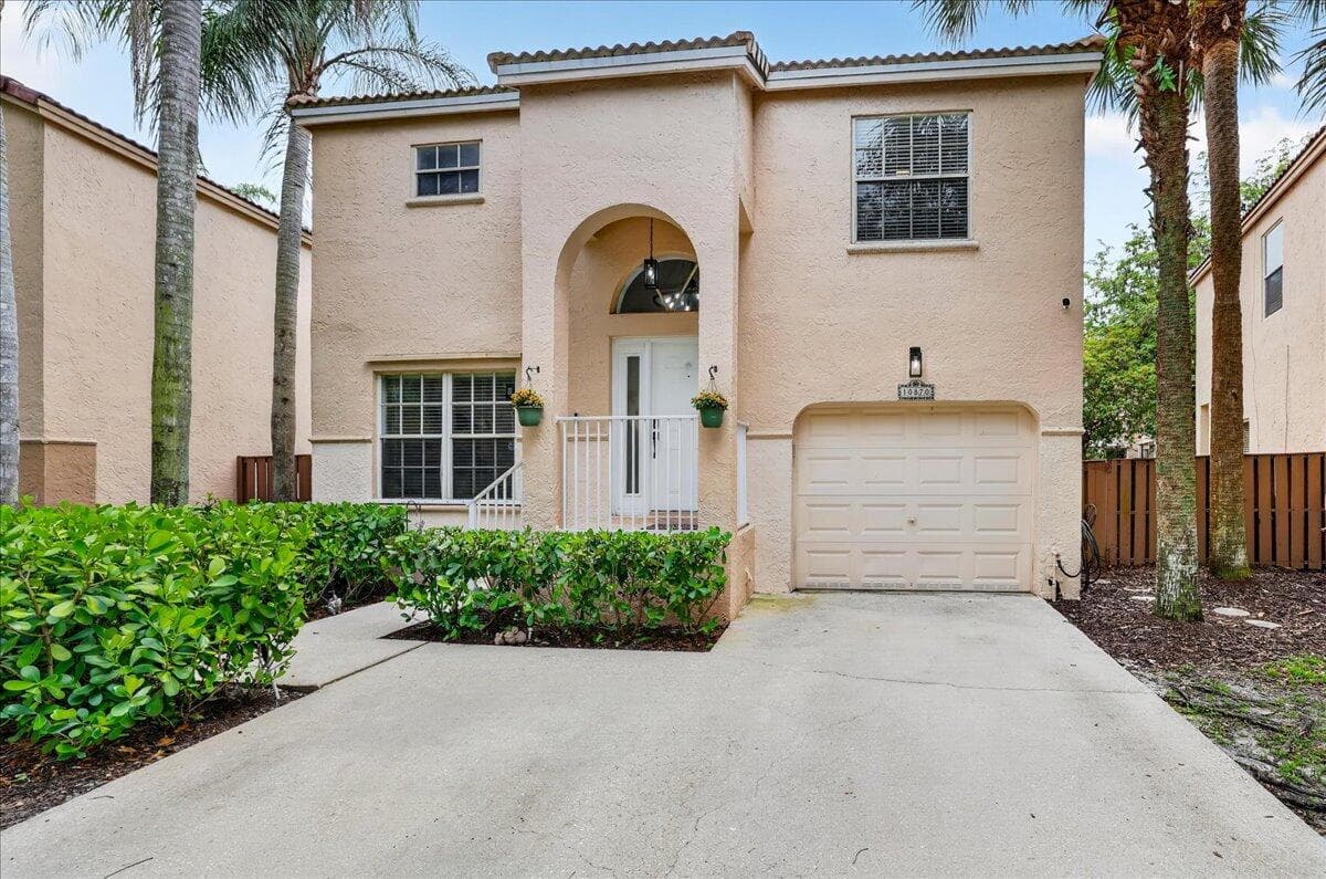 10870 NW 12th Drive, Plantation, FL 33322 — photo 1 of 38