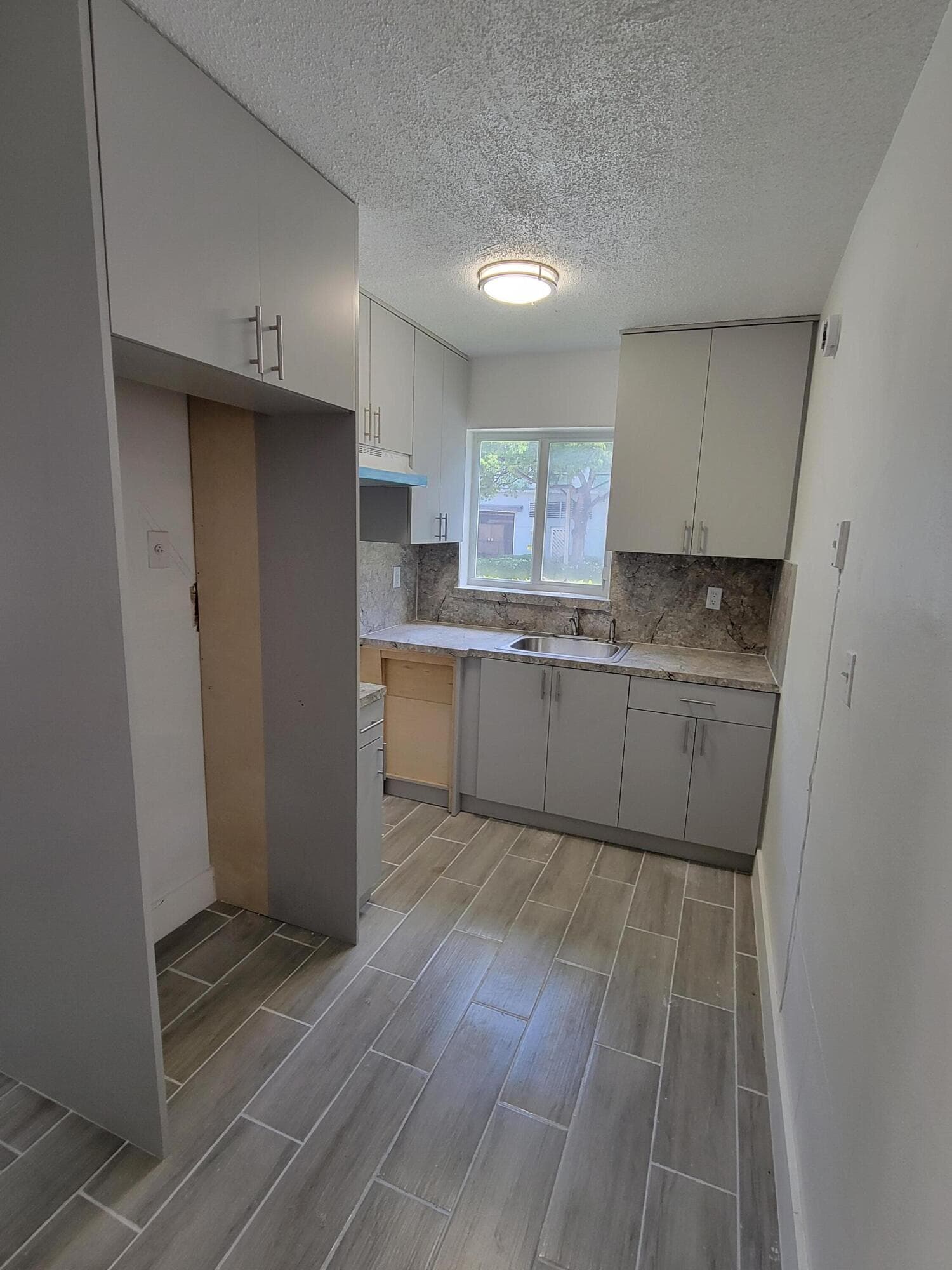 310 NW 16th Avenue 1, Miami, FL 33125 — photo 7 of 18