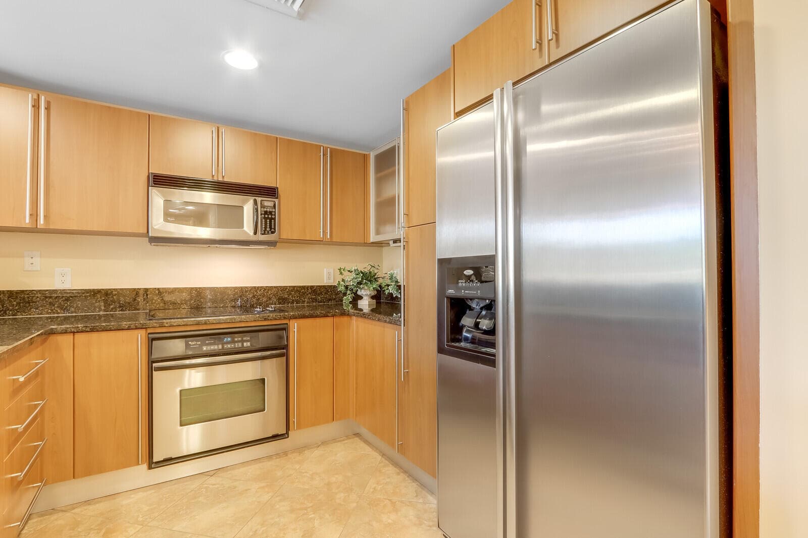 610 Clematis Street Apt 217, West Palm Beach, FL 33401 — photo 3 of 37