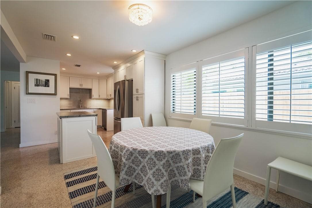 240 NE 25th Avenue, Pompano Beach, FL 33062 — photo 9 of 22