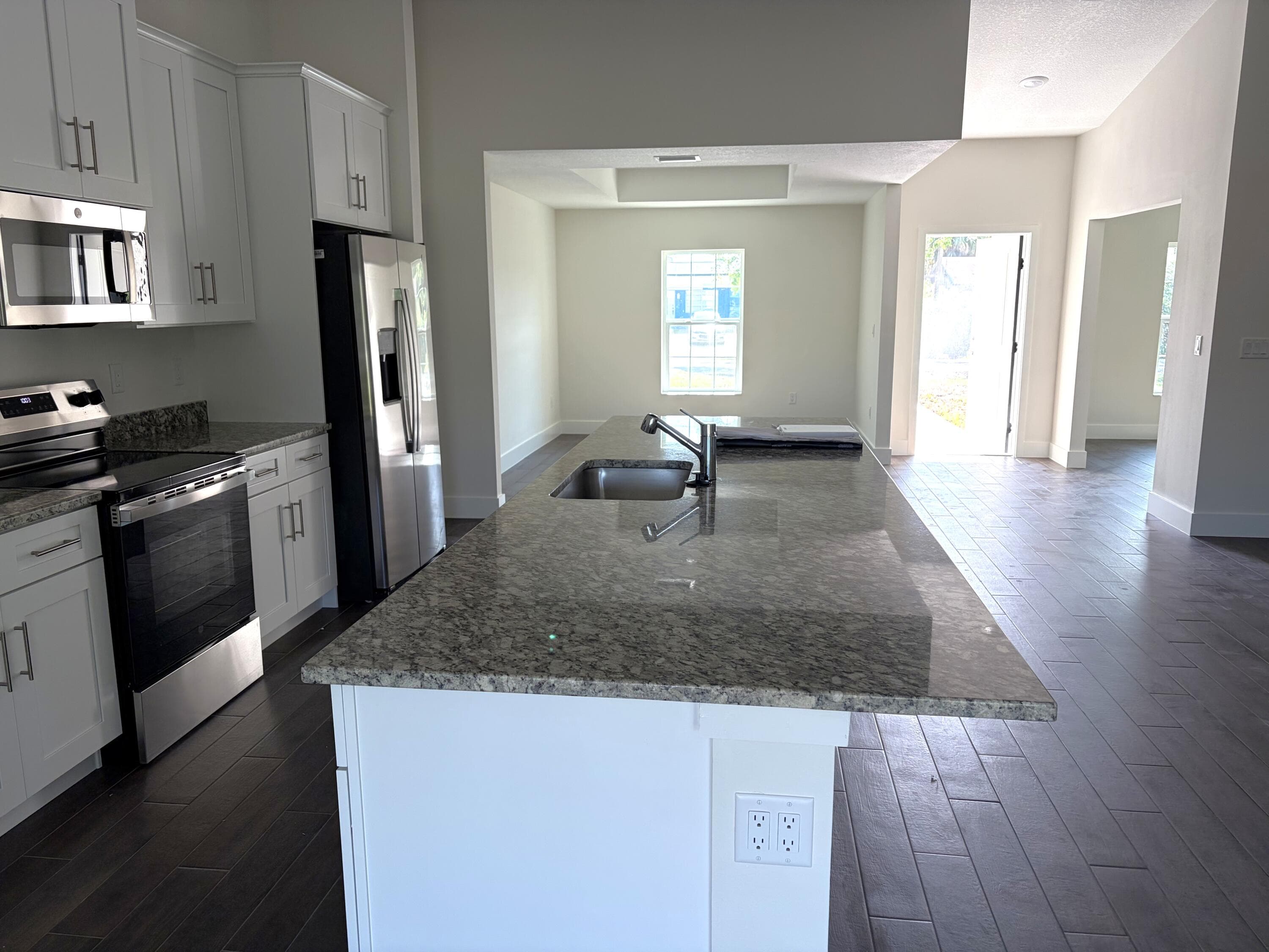 3901 N 147 Avenue, Loxahatchee Groves, FL 33470 — photo 5 of 26
