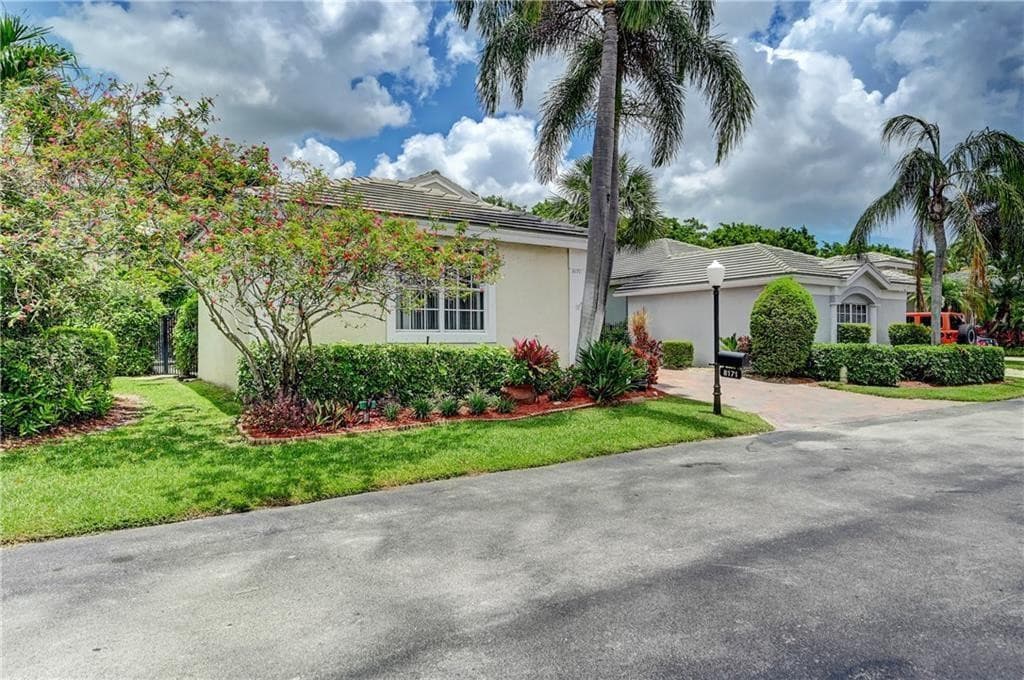 8171 Hampton Wood Drive, Boca Raton, FL 33433 — photo 6 of 66