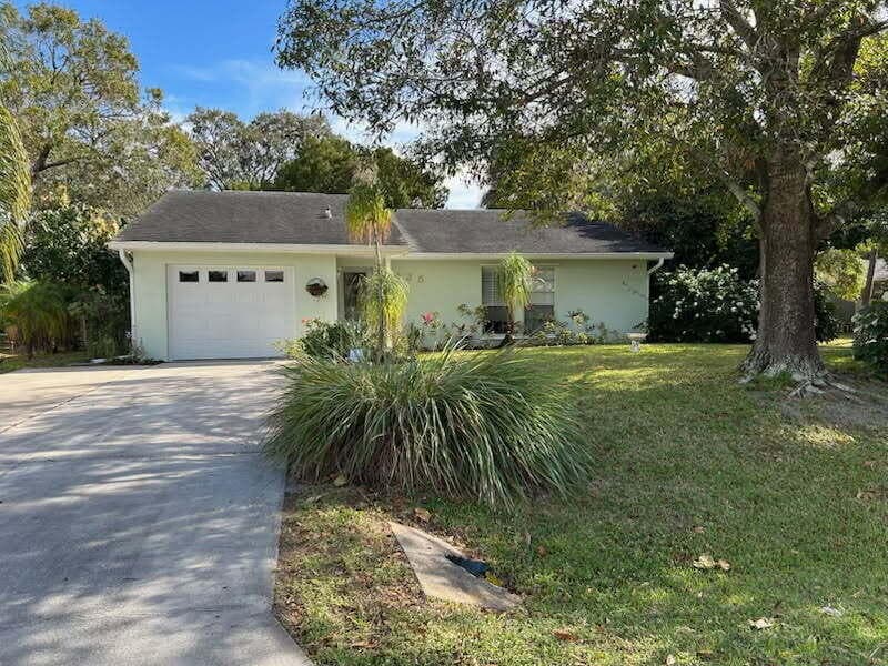 425 Banyan Street, Sebastian, FL 32958 — photo 1 of 31