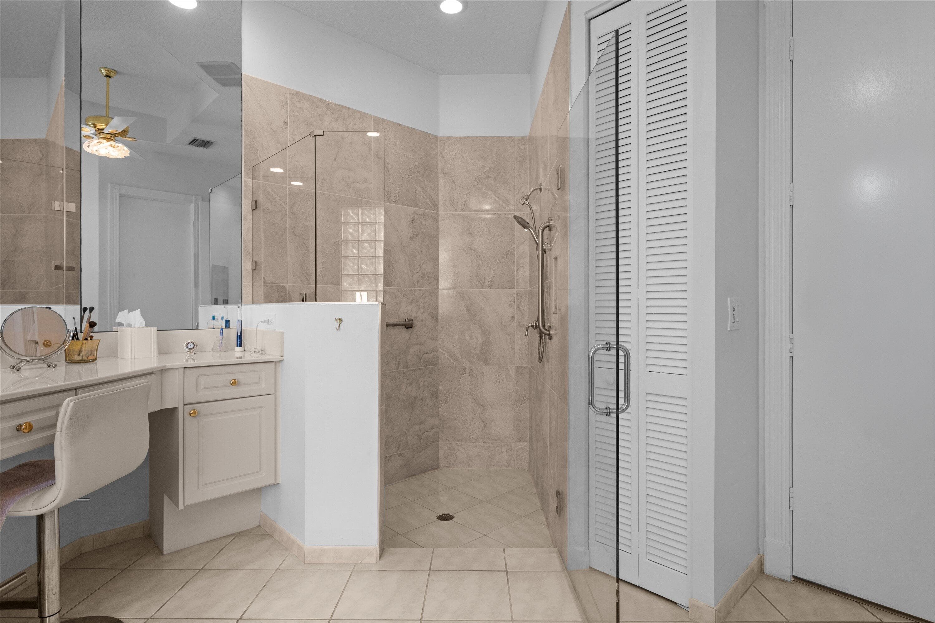 10689 Northgreen Drive, Lake Worth, FL 33449 — photo 14 of 47