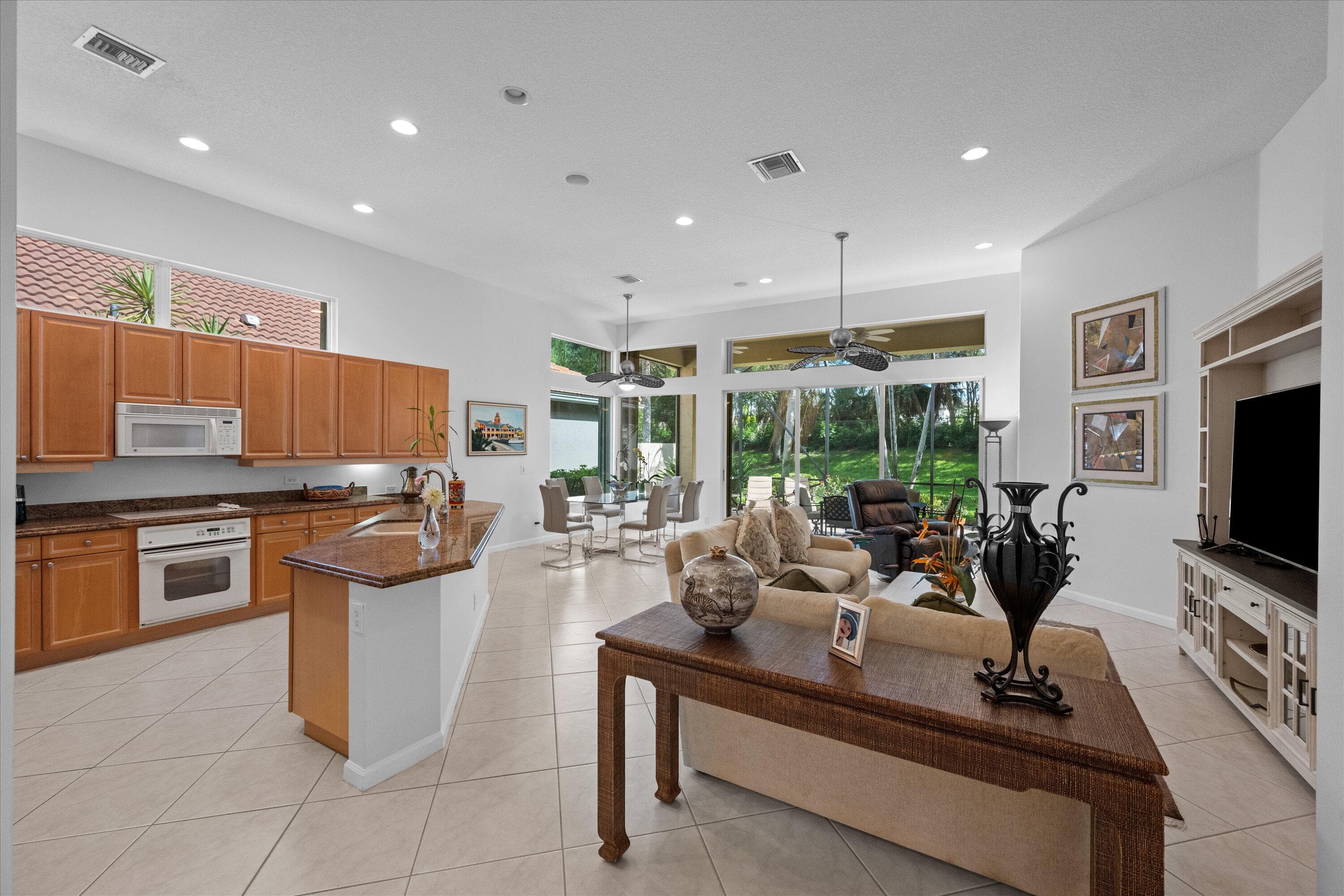 10689 Northgreen Drive, Lake Worth, FL 33449 — photo 7 of 47