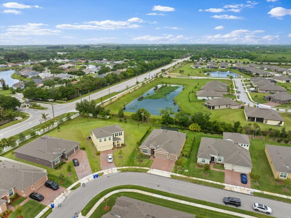 31 52nd Square, Vero Beach, FL 32968 — photo 40 of 52