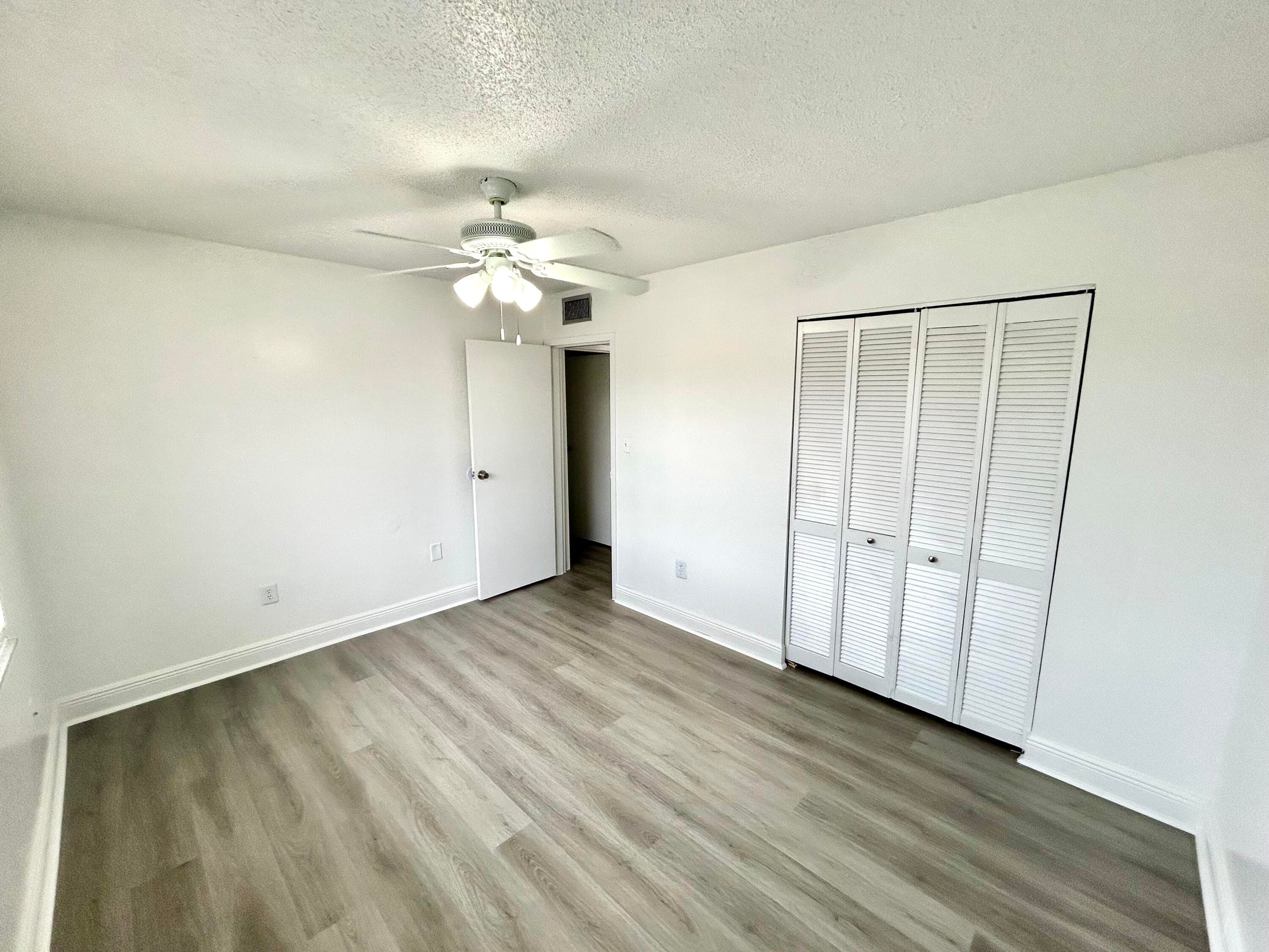 4314 NW 9th Avenue 4-2b, Deerfield Beach, FL 33064 — photo 21 of 36