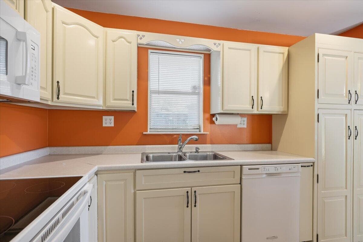 1735 40th Avenue, Vero Beach, FL 32960 — photo 11 of 34