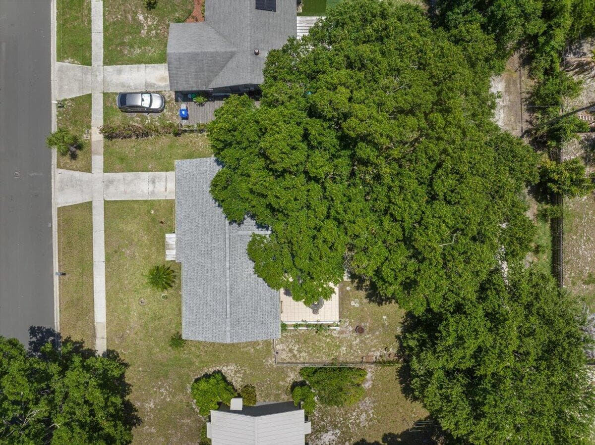 1735 40th Avenue, Vero Beach, FL 32960 — photo 31 of 34