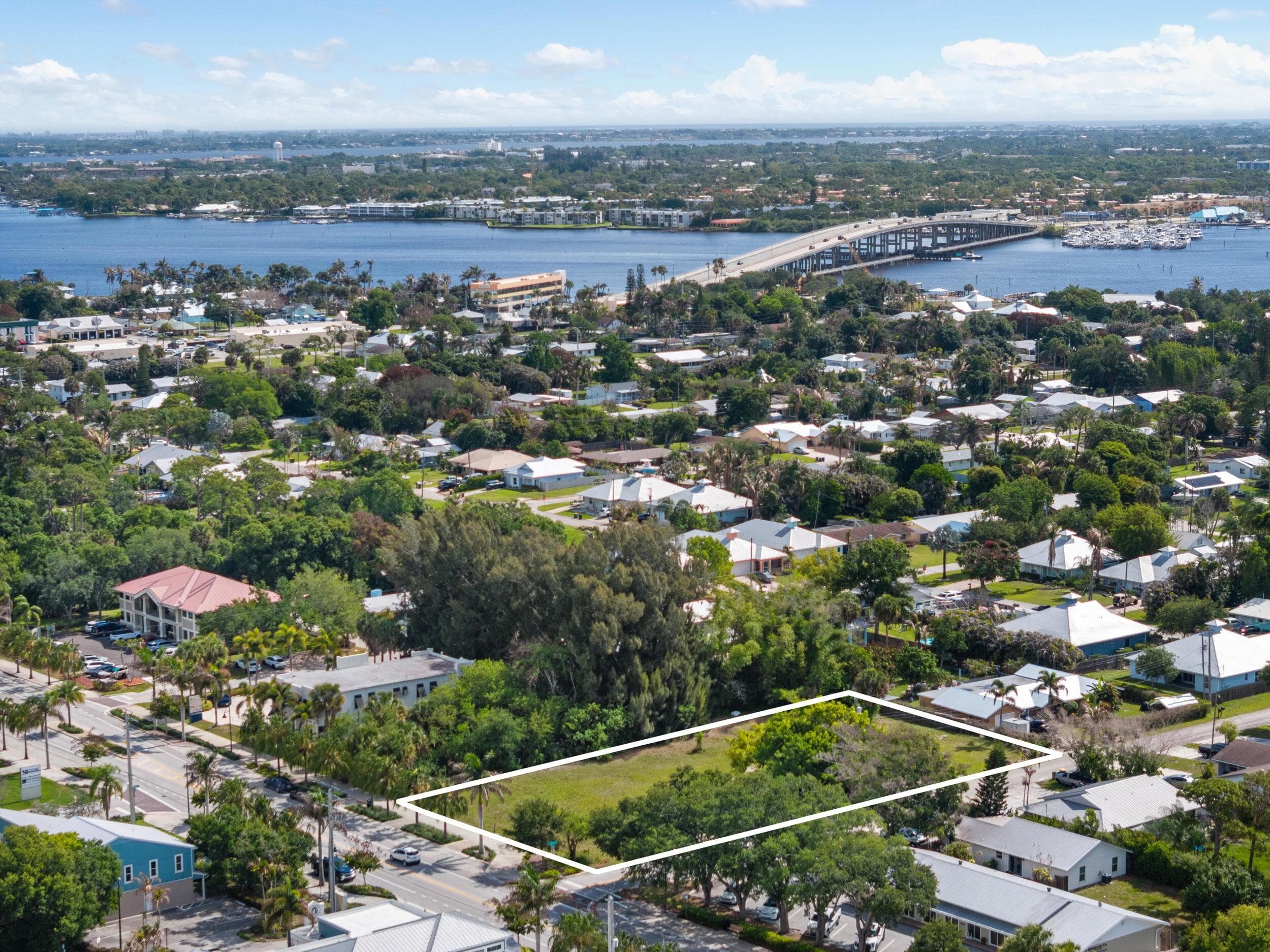 1183 SW 31st Street, Palm City, FL 34990 — photo 11 of 23
