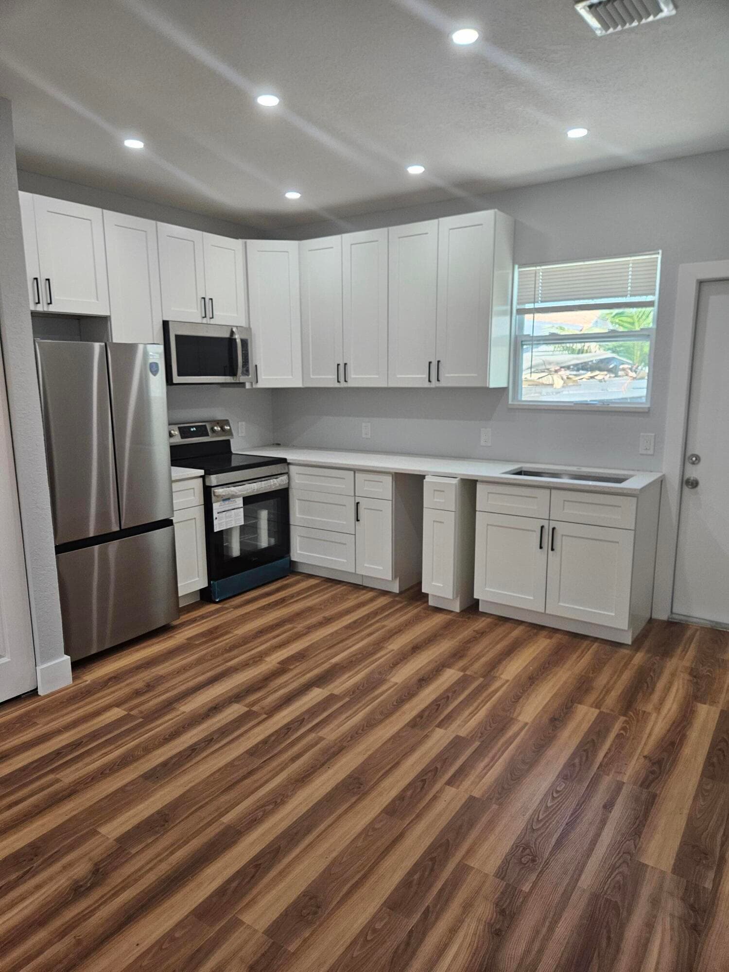 717 Selkirk Street, West Palm Beach, FL 33405 — photo 12 of 23