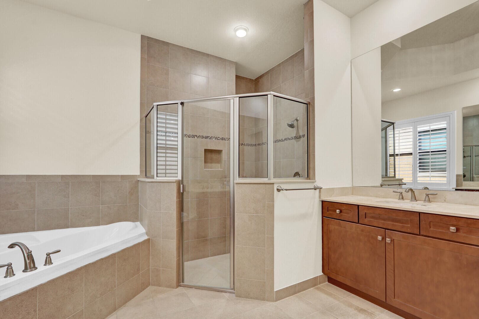 1042 NE Savanna Oaks Way, Jensen Beach, FL 34957 — photo 34 of 54