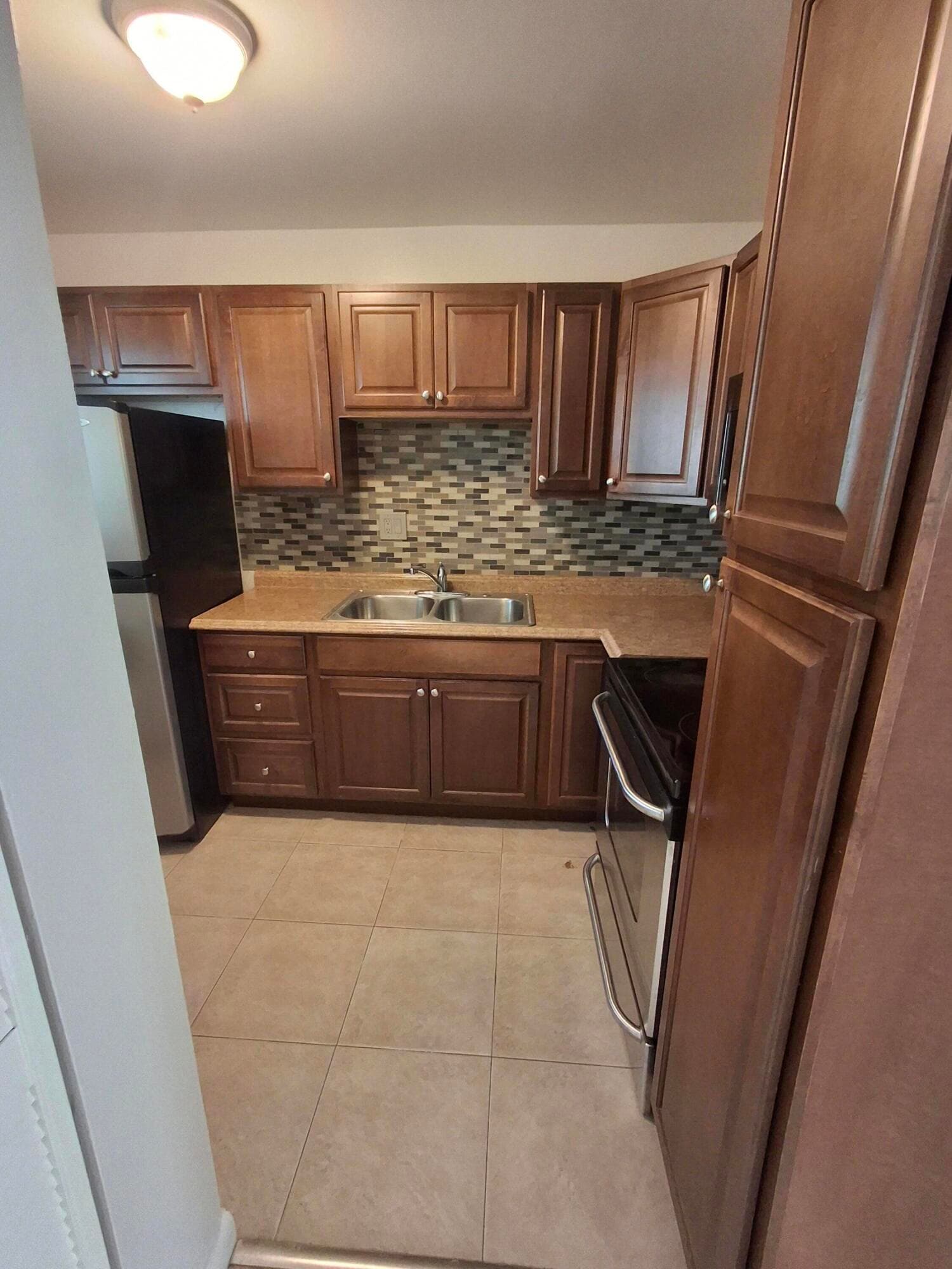 512 Gardens Drive 103, Pompano Beach, FL 33069 — photo 4 of 29